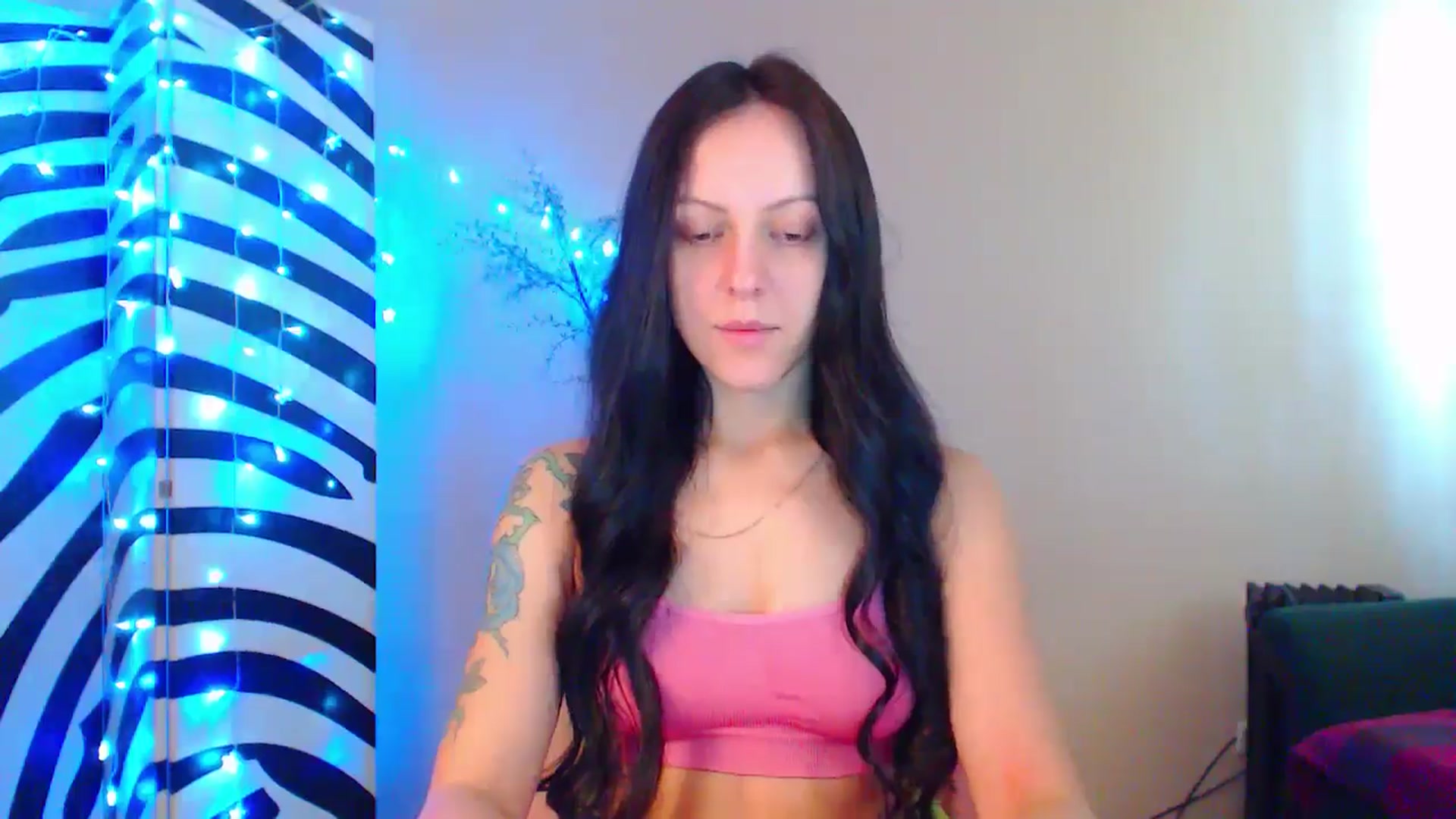 Gallery image thumbnail from MiracleMiss's myfreecams stream on, 09/13/2024, 10:48 image 5 of 20