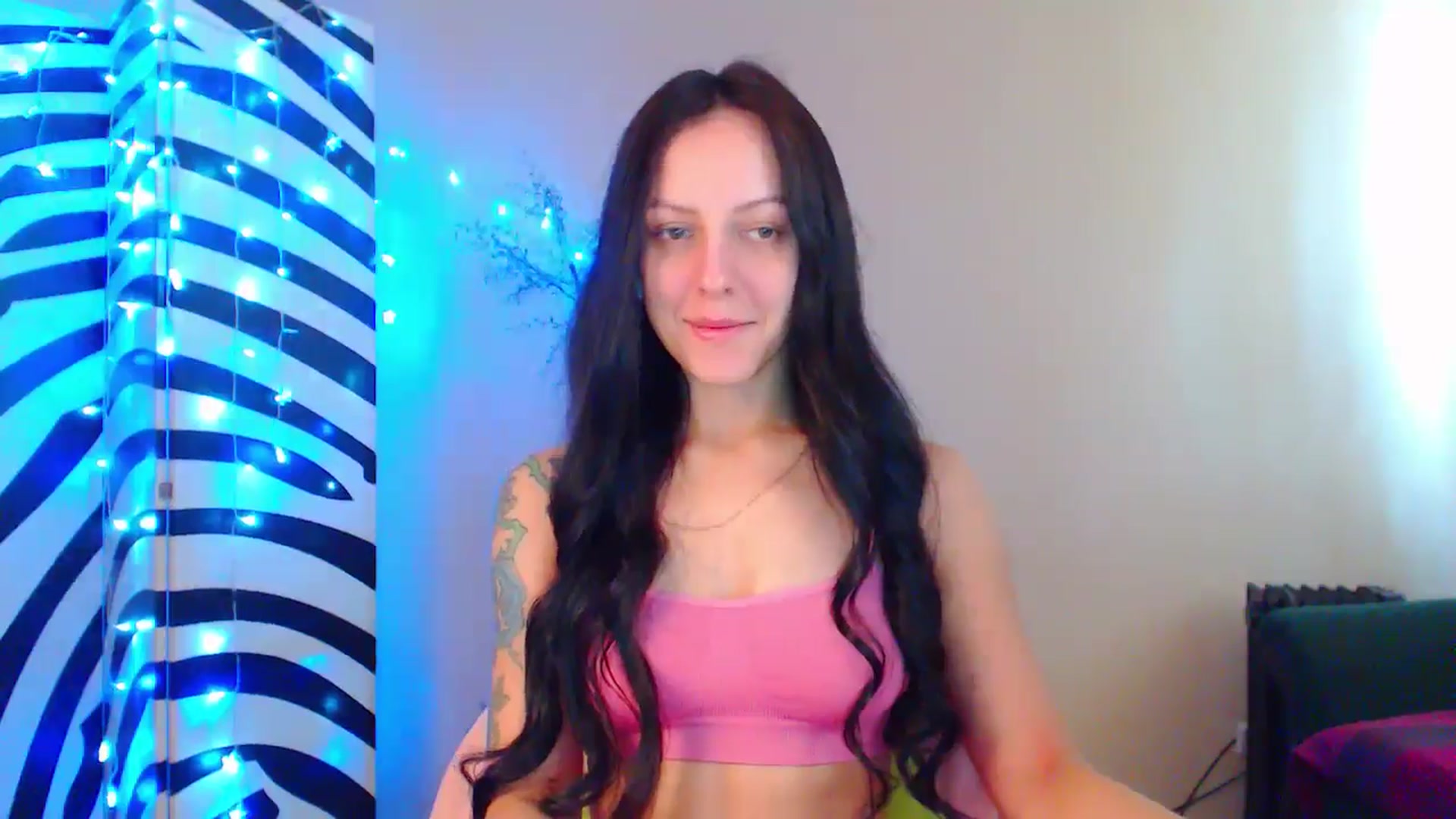 Gallery image thumbnail from MiracleMiss's myfreecams stream on, 09/13/2024, 10:48 image 3 of 20