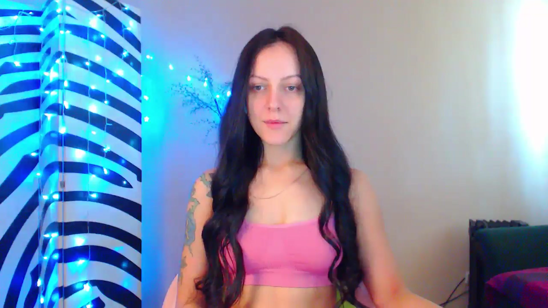 Gallery image thumbnail from MiracleMiss's myfreecams stream on, 09/13/2024, 10:48 image 4 of 20