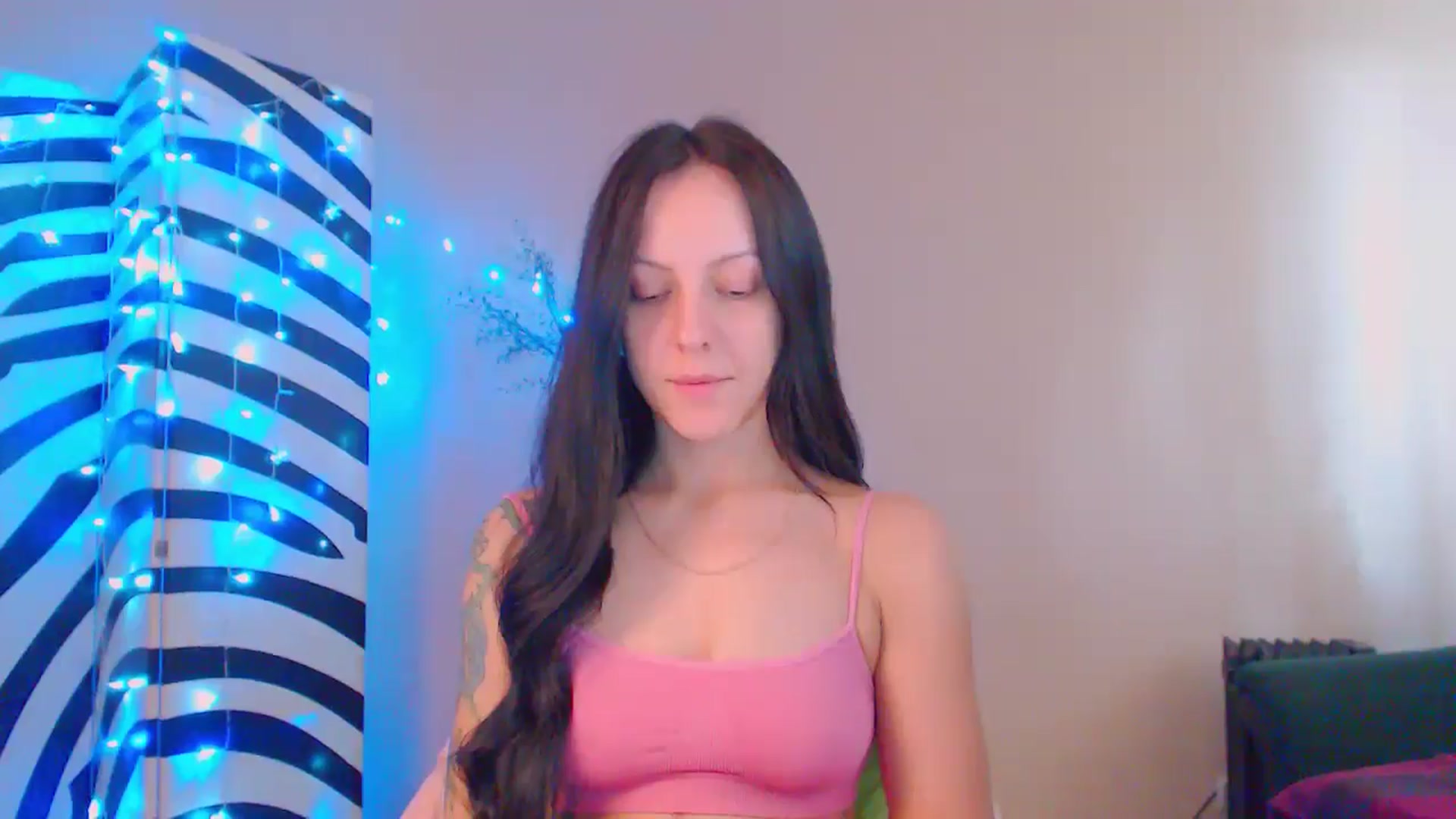 Gallery image thumbnail from MiracleMiss's myfreecams stream on, 09/13/2024, 12:51 image 7 of 20