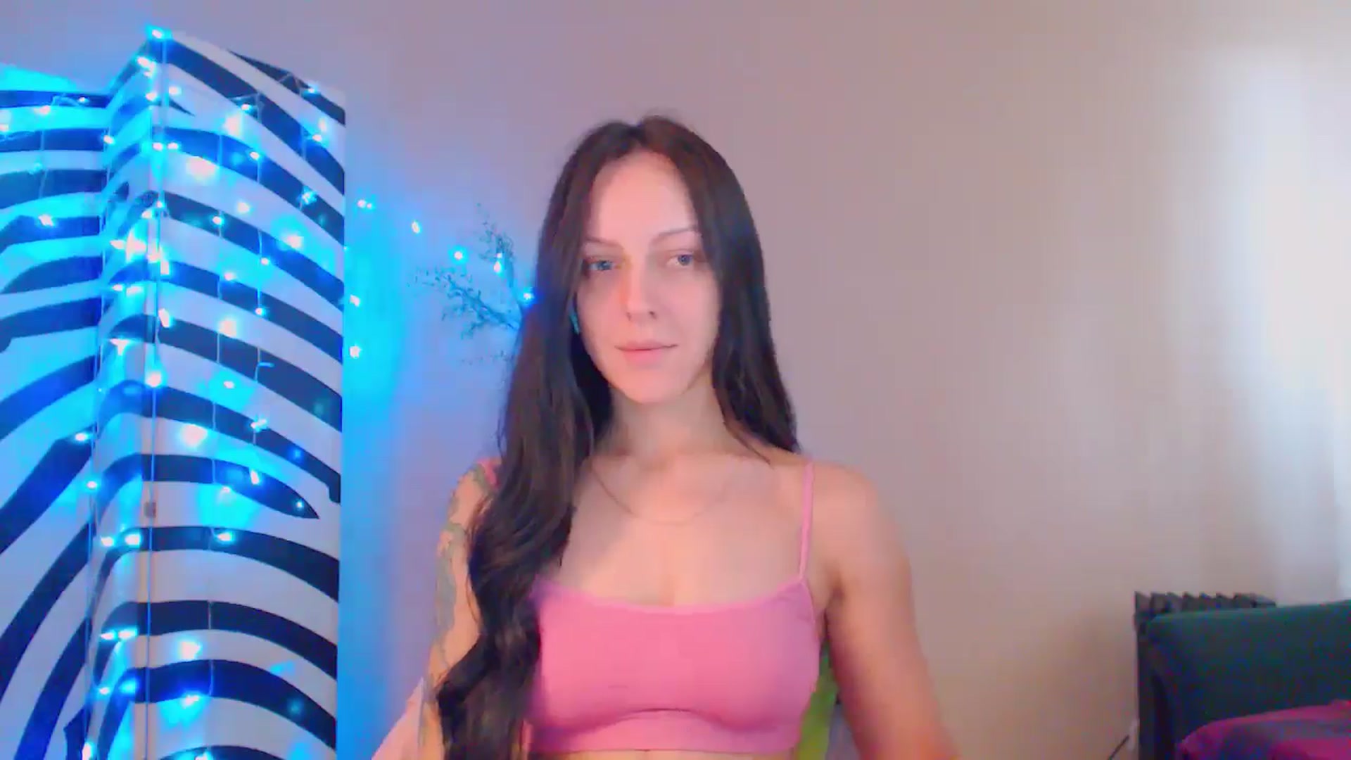 Gallery image thumbnail from MiracleMiss's myfreecams stream on, 09/13/2024, 12:51 image 9 of 20