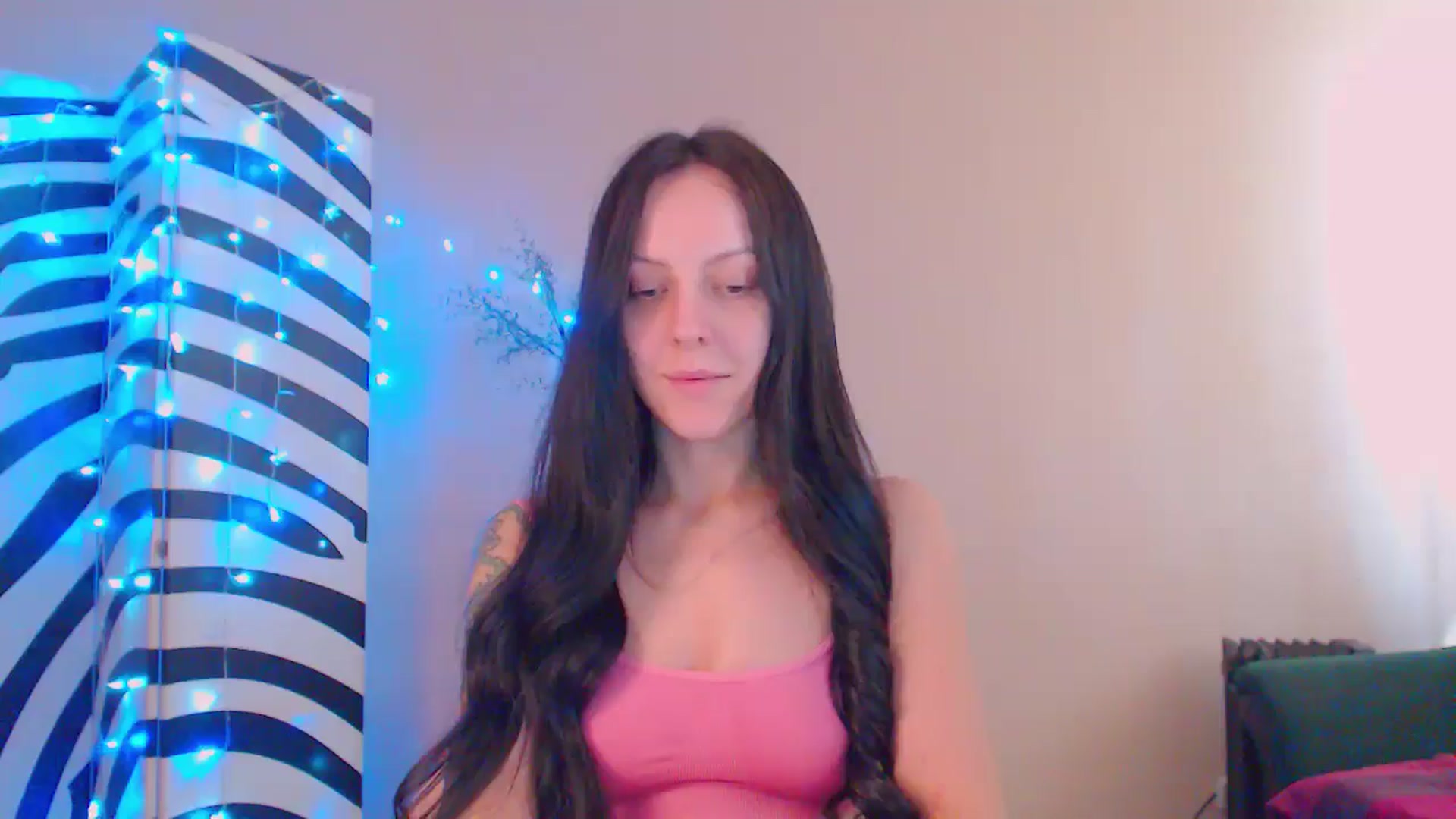 Gallery image thumbnail from MiracleMiss's myfreecams stream on, 09/13/2024, 12:51 image 16 of 20