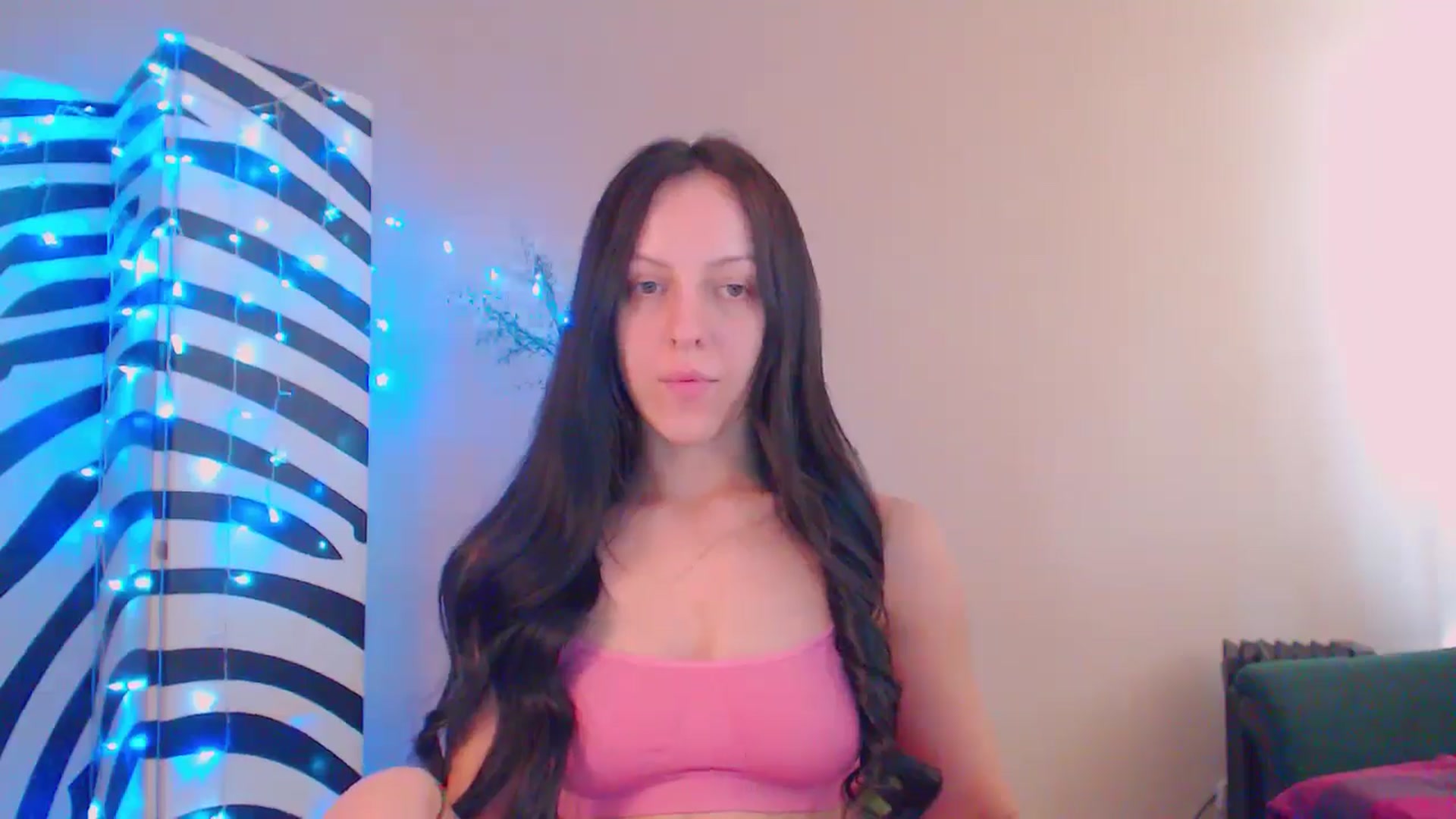 Gallery image thumbnail from MiracleMiss's myfreecams stream on, 09/13/2024, 12:51 image 17 of 20