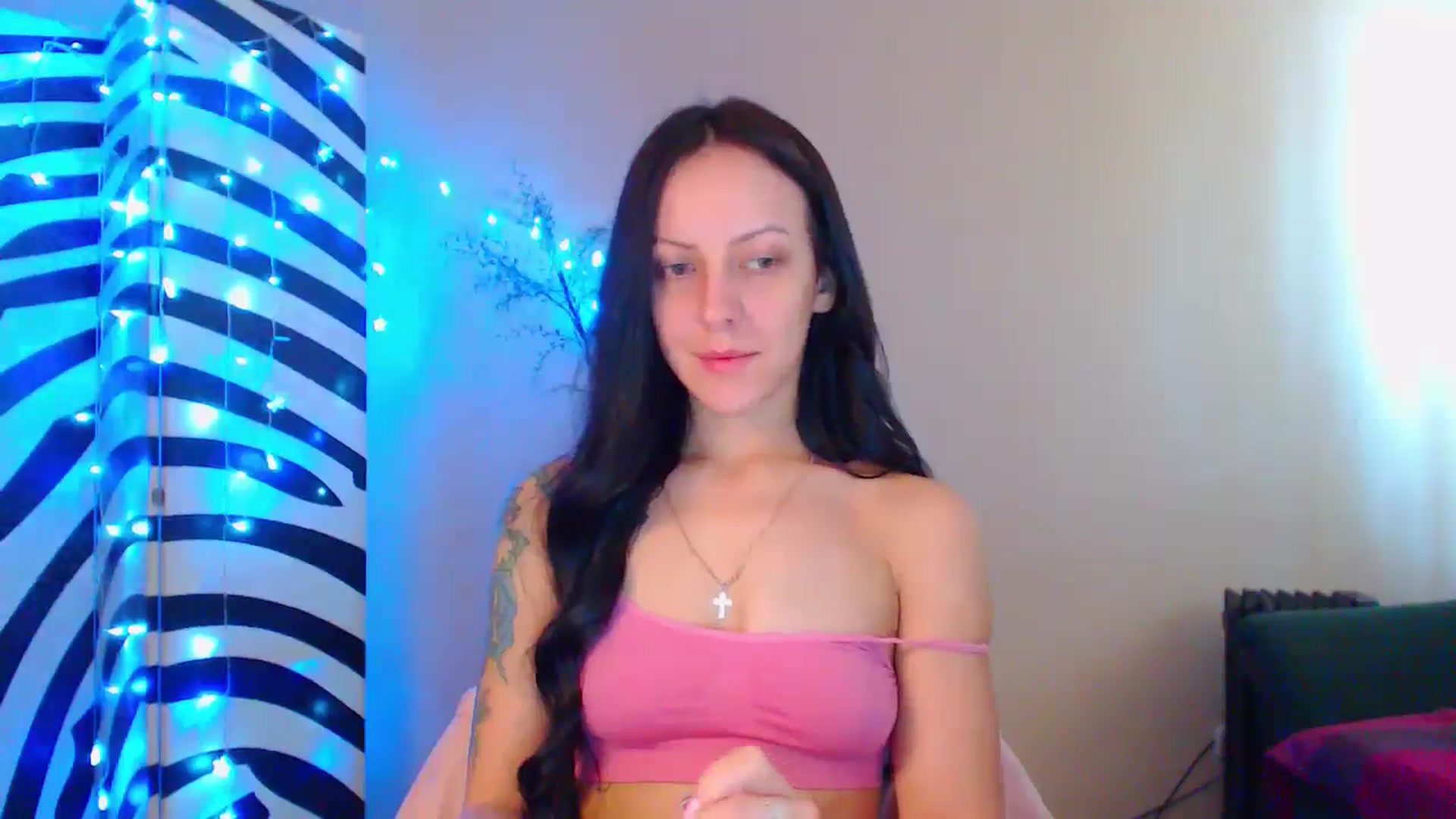 Gallery image thumbnail from MiracleMiss's myfreecams stream on, 09/14/2024, 10:56 image 15 of 20