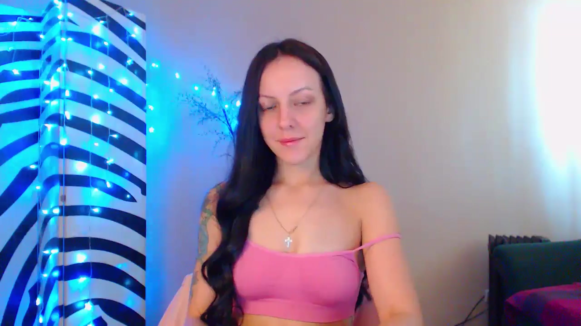 Gallery image thumbnail from MiracleMiss's myfreecams stream on, 09/14/2024, 10:56 image 16 of 20