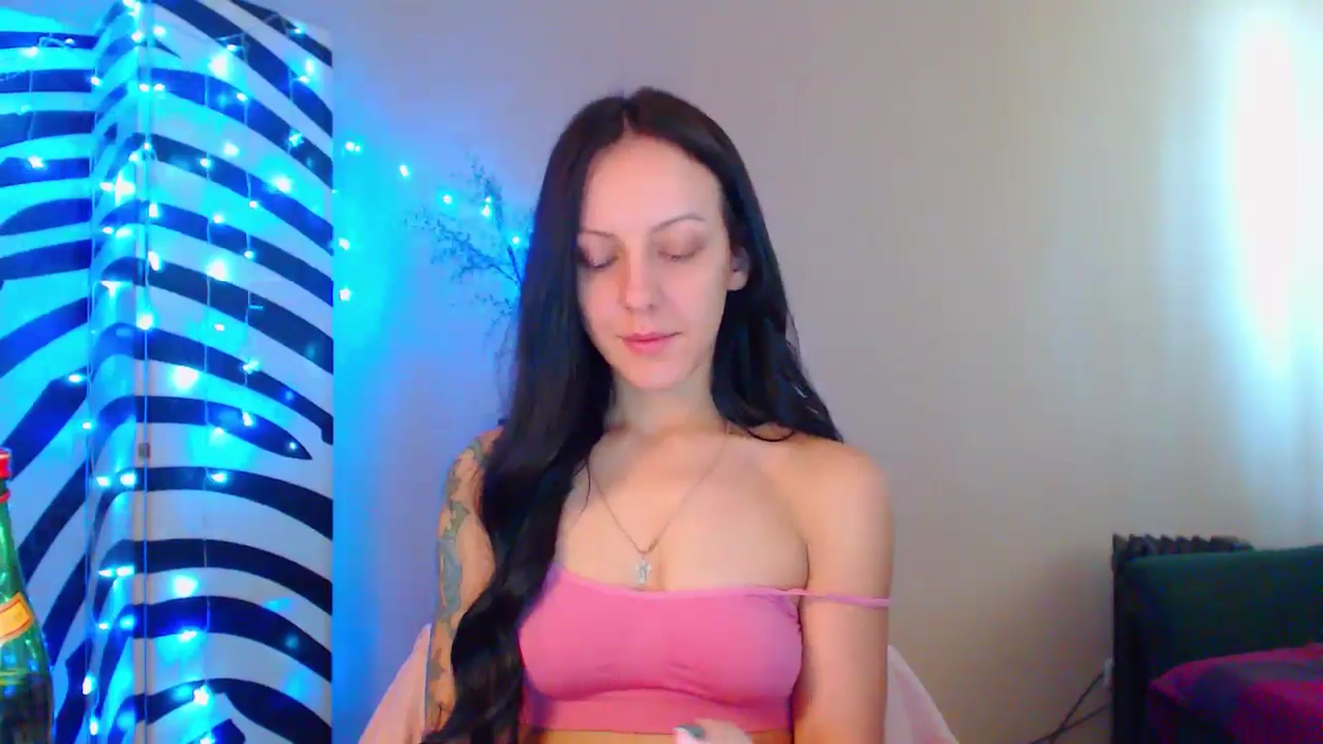 Gallery image thumbnail from MiracleMiss's myfreecams stream on, 09/14/2024, 10:56 image 8 of 20