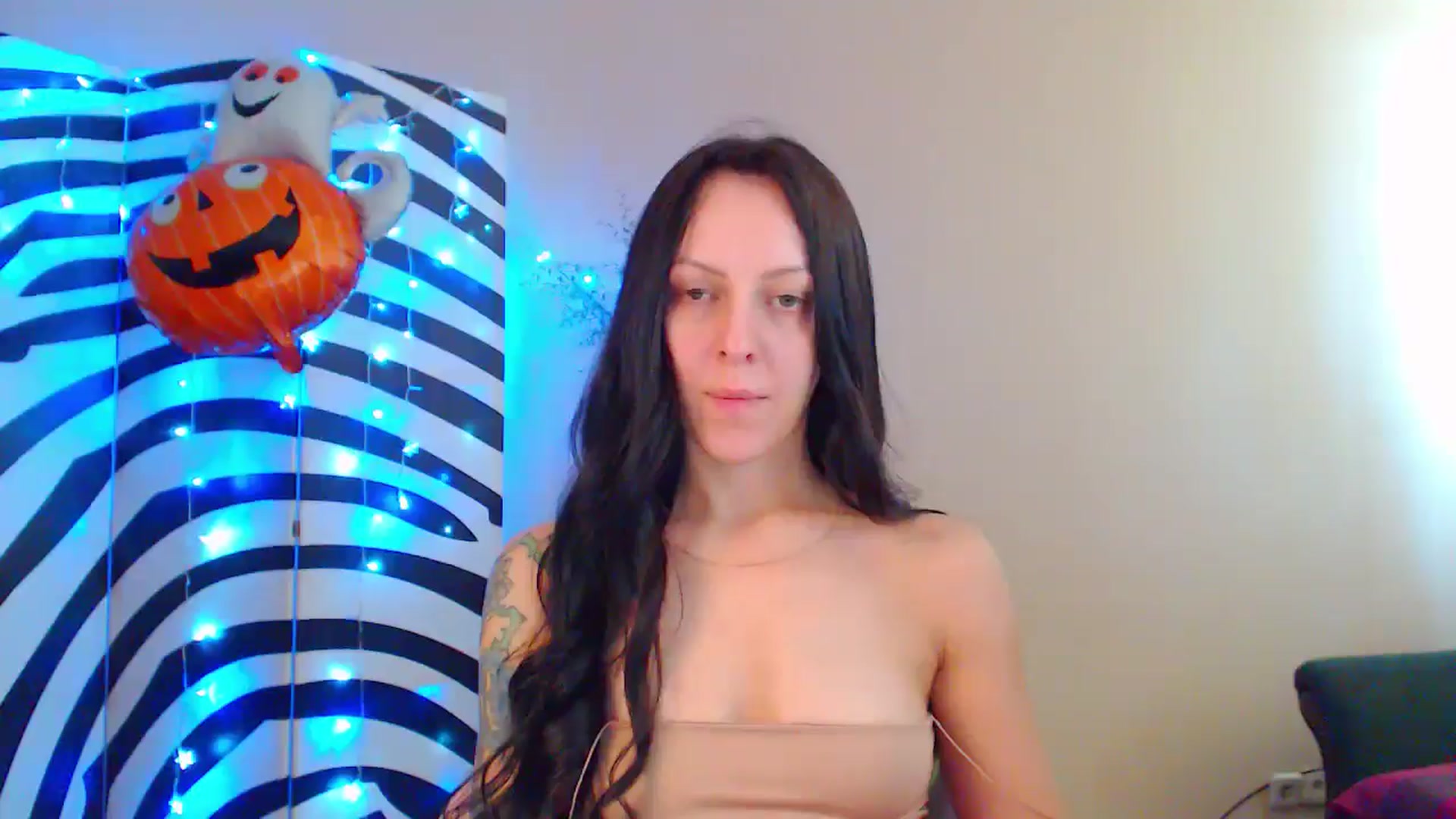 Gallery image thumbnail from MiracleMiss's myfreecams stream on, 09/22/2024, 11:35 image 20 of 20