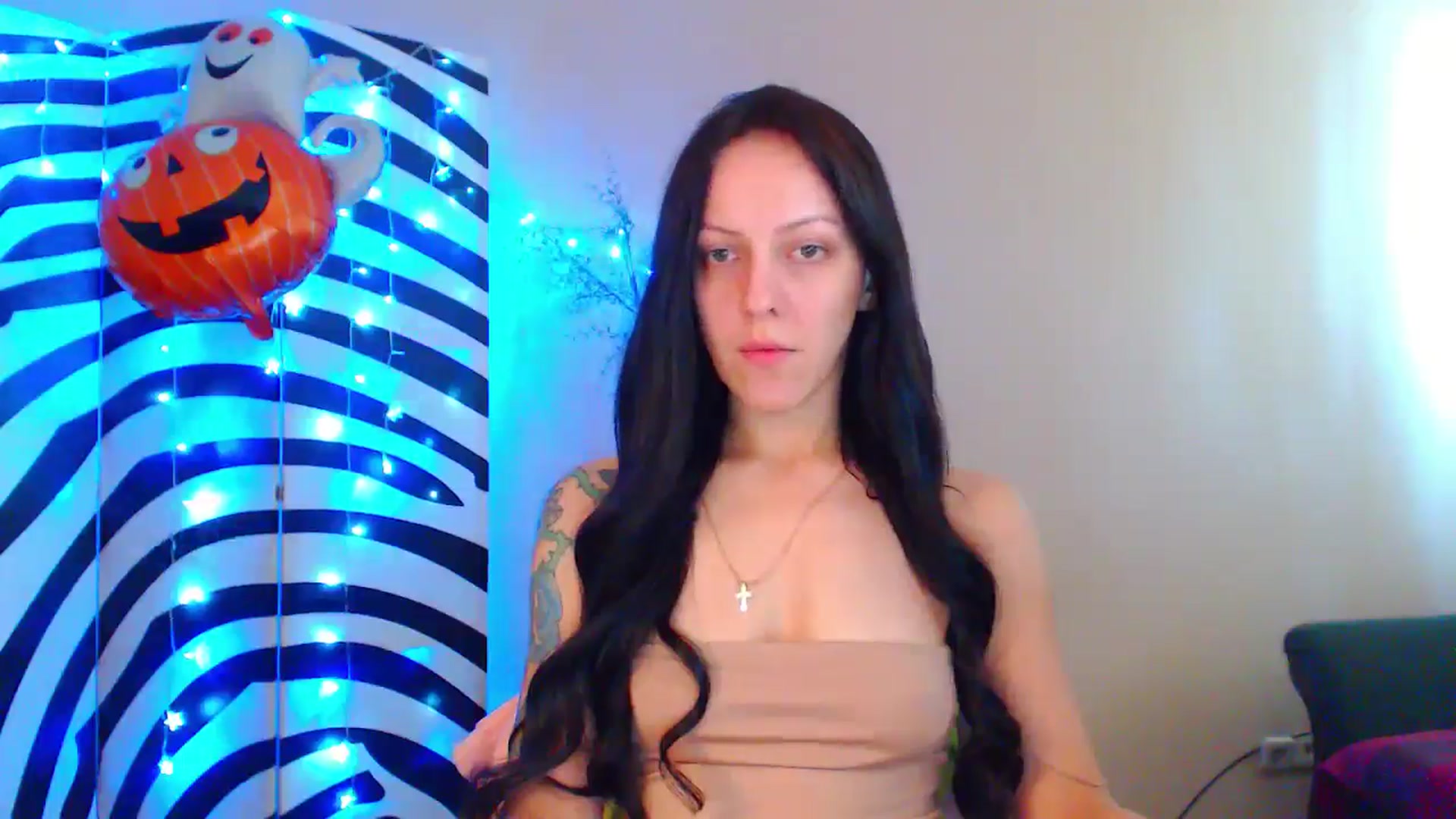 Gallery image thumbnail from MiracleMiss's myfreecams stream on, 09/27/2024, 10:42 image 16 of 20
