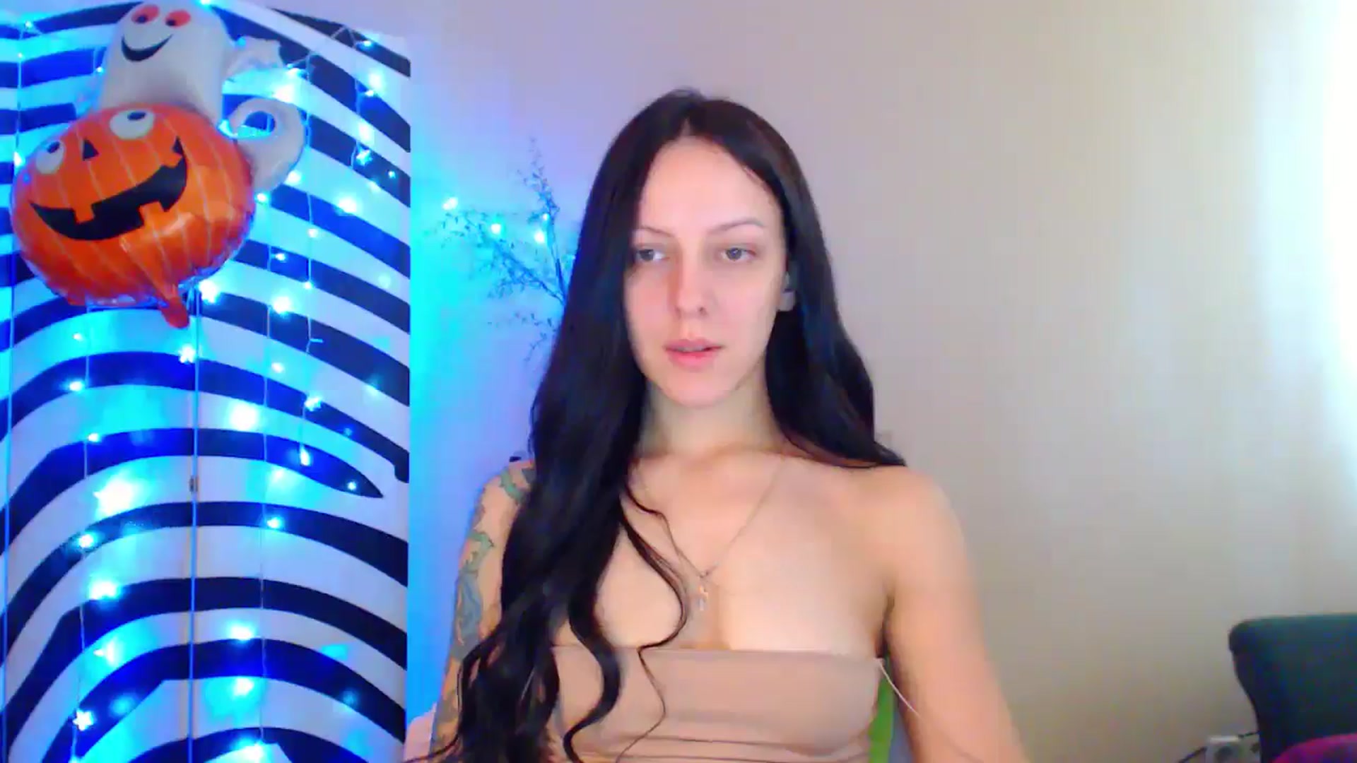 Gallery image thumbnail from MiracleMiss's myfreecams stream on, 09/27/2024, 10:42 image 9 of 20