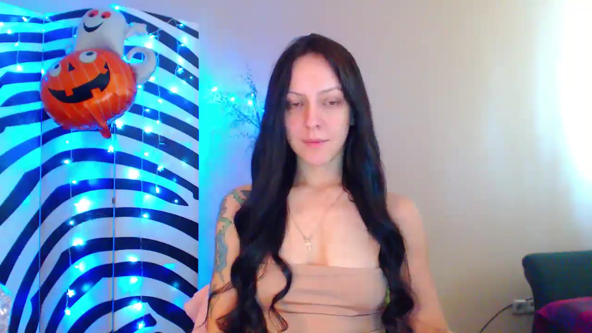 Gallery image thumbnail from MiracleMiss's myfreecams stream on, 09/27/2024, 10:42 image 19 of 20