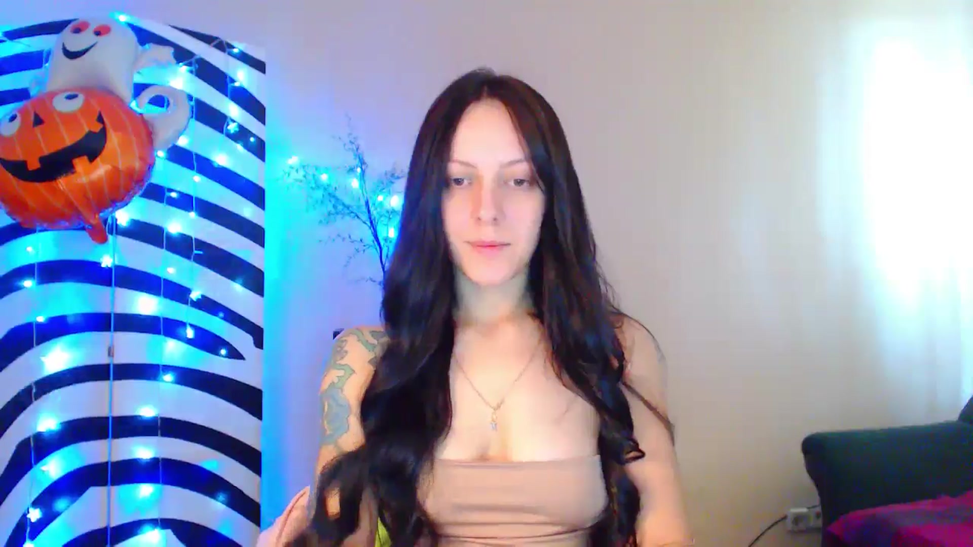 Gallery image thumbnail from MiracleMiss's myfreecams stream on, 09/27/2024, 10:42 image 4 of 20