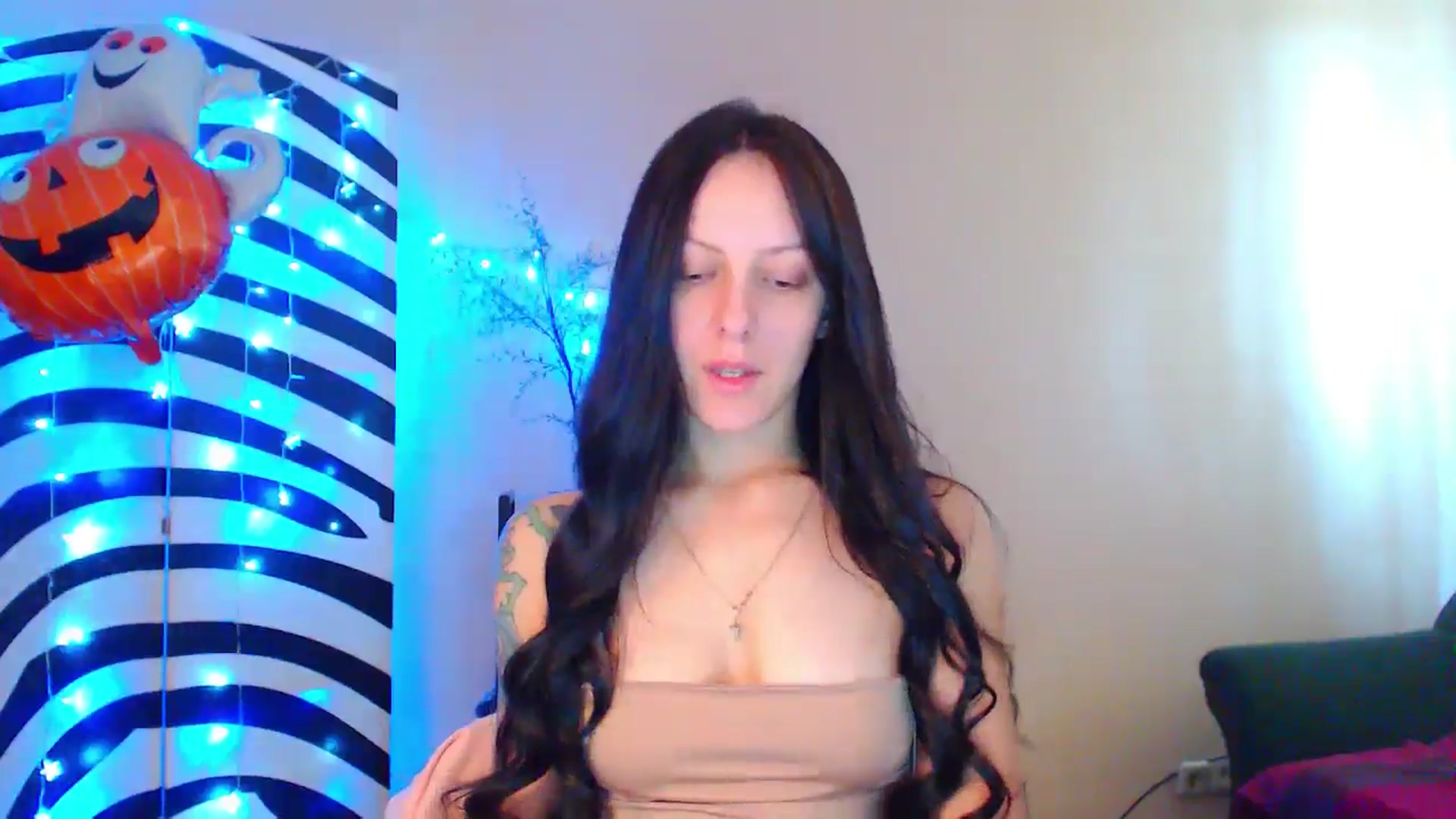 Gallery image thumbnail from MiracleMiss's myfreecams stream on, 09/27/2024, 10:42 image 3 of 20