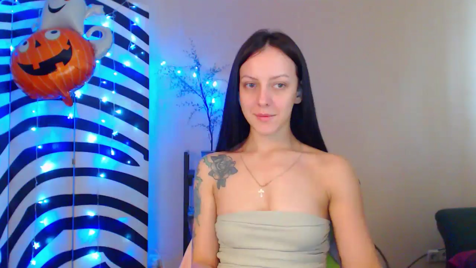 Gallery image thumbnail from MiracleMiss's myfreecams stream on, 09/30/2024, 11:20 image 11 of 20