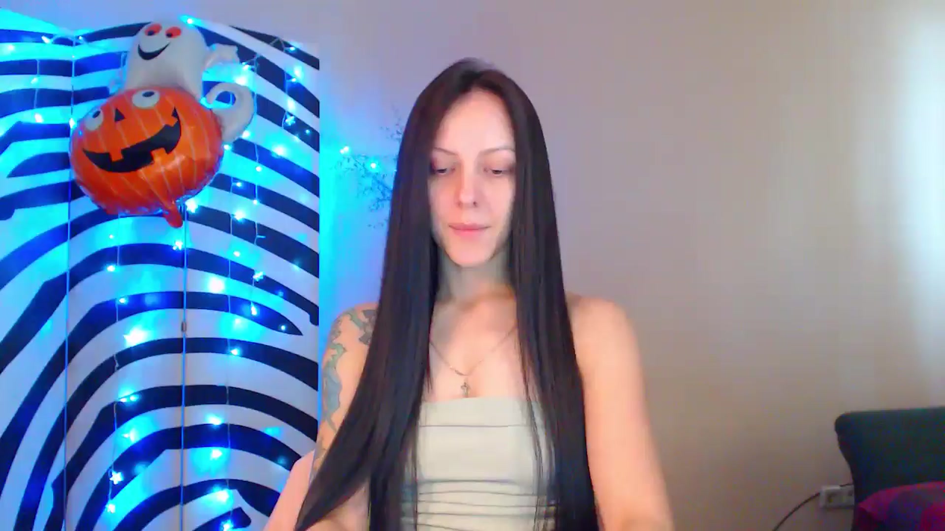 Gallery image thumbnail from MiracleMiss's myfreecams stream on, 09/30/2024, 11:20 image 1 of 20