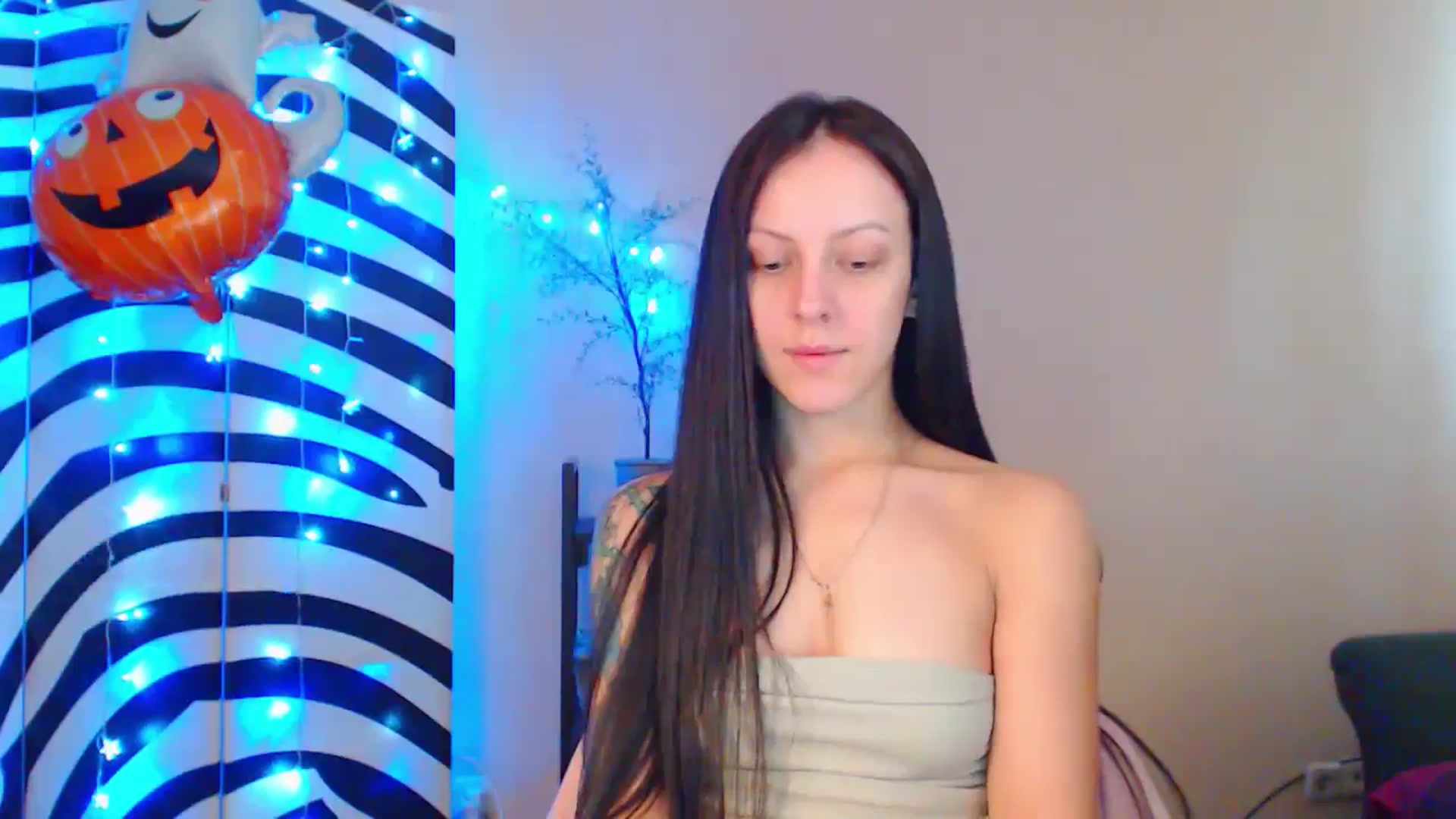 Gallery image thumbnail from MiracleMiss's myfreecams stream on, 09/30/2024, 11:20 image 15 of 20