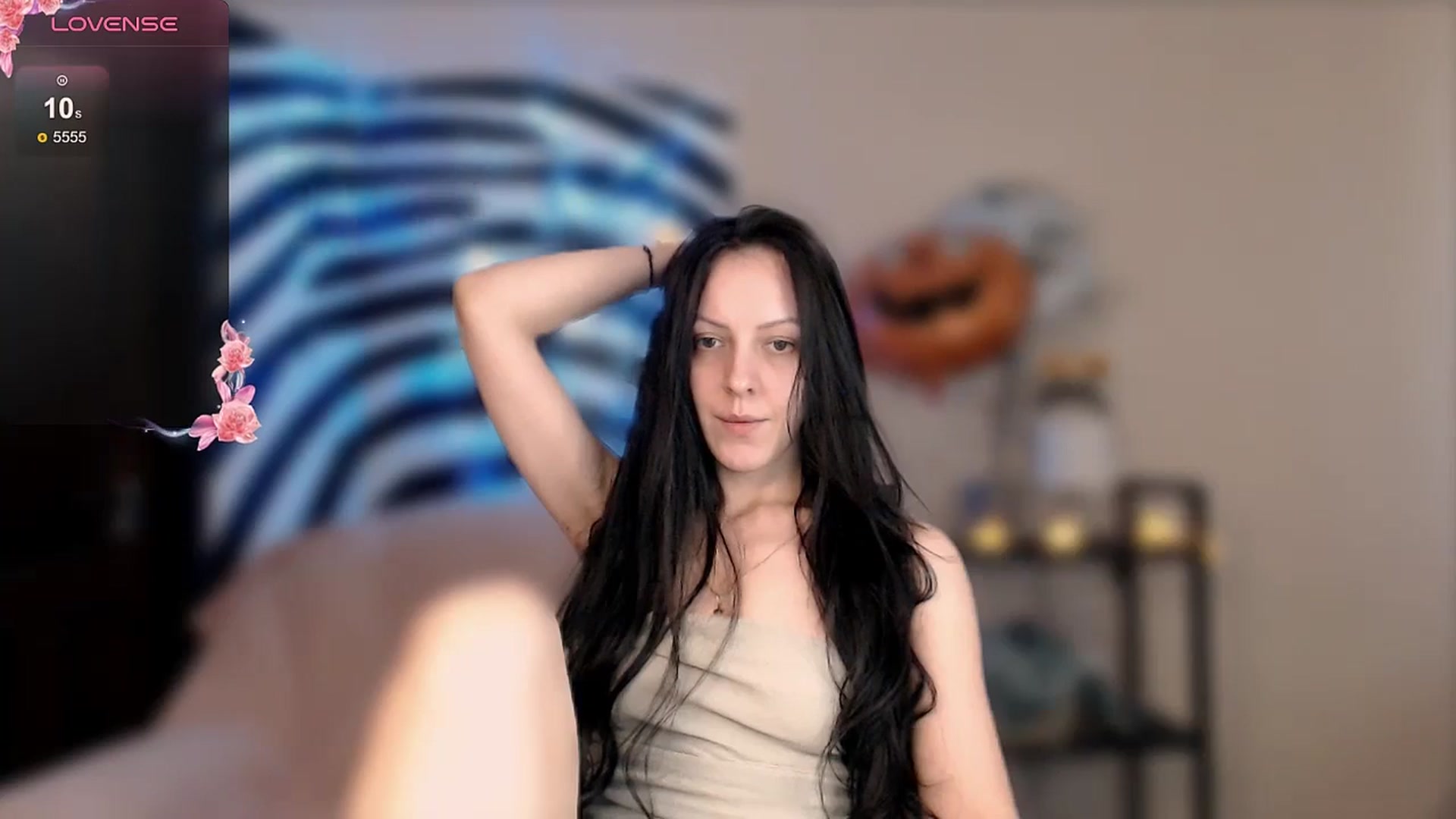 Gallery image thumbnail from MiracleMiss's myfreecams stream on, 10/21/2024, 10:38 image 12 of 20