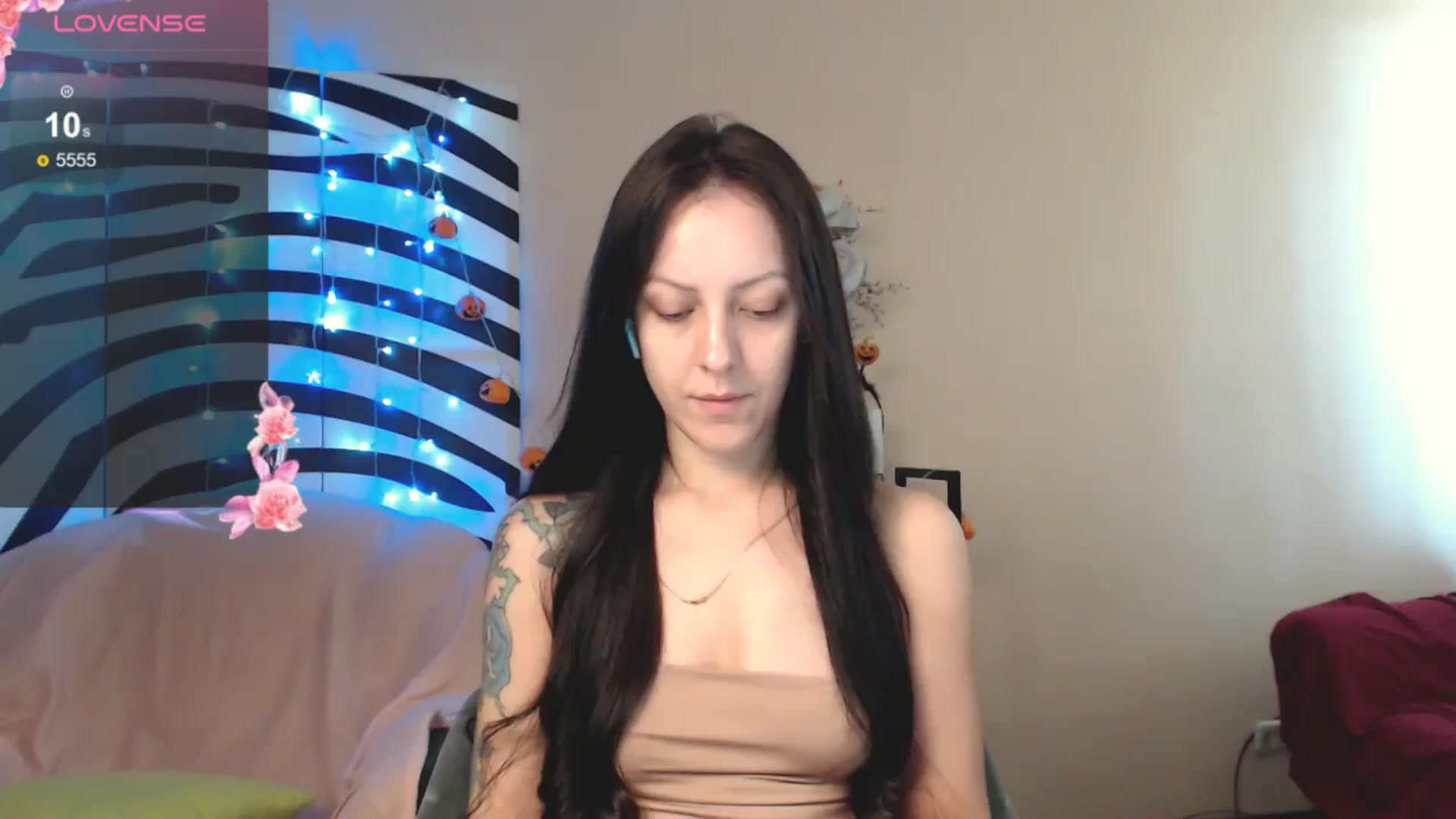 Gallery image thumbnail from MiracleMiss's myfreecams stream on, 10/30/2024, 12:06 image 1 of 20