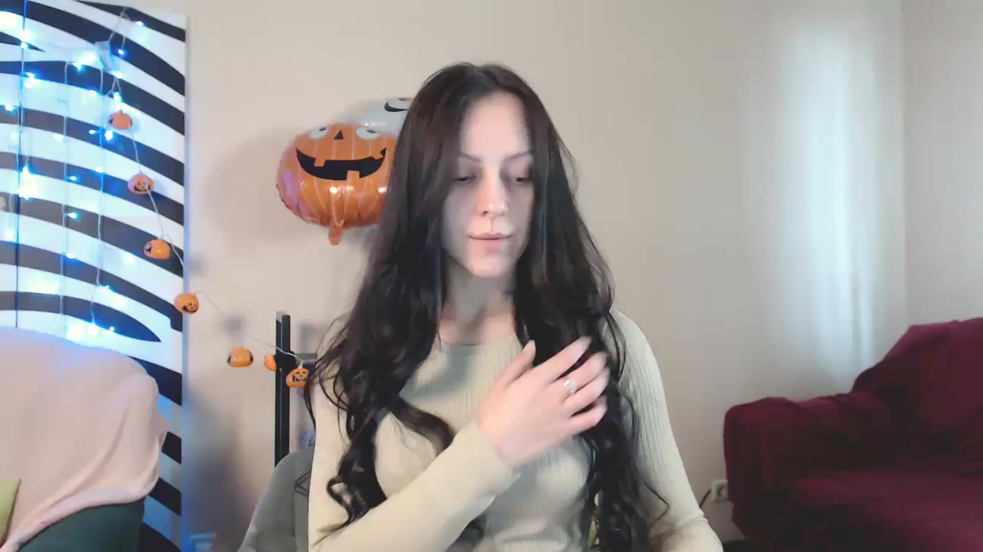 Gallery image thumbnail from MiracleMiss's myfreecams stream on, 11/02/2024, 10:38 image 7 of 20