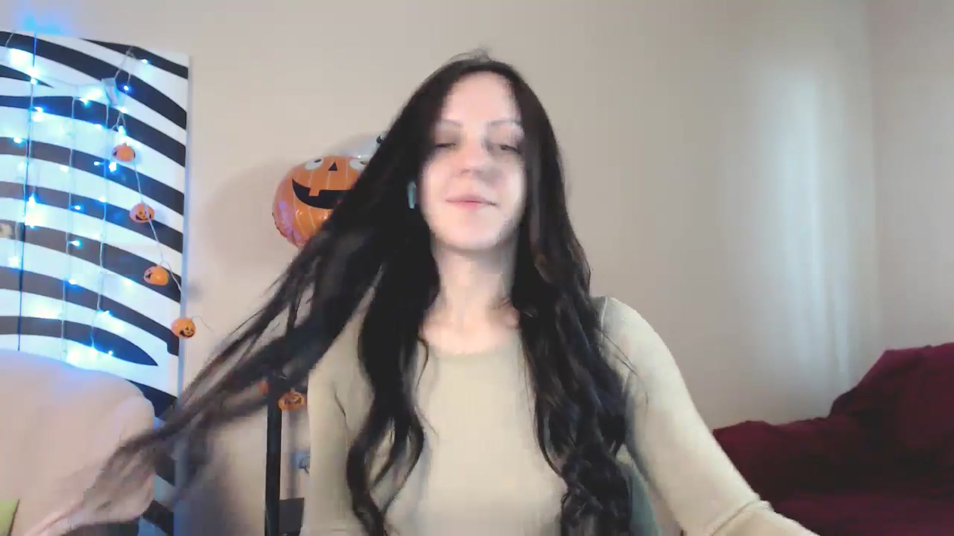 Gallery image thumbnail from MiracleMiss's myfreecams stream on, 11/02/2024, 10:38 image 10 of 20