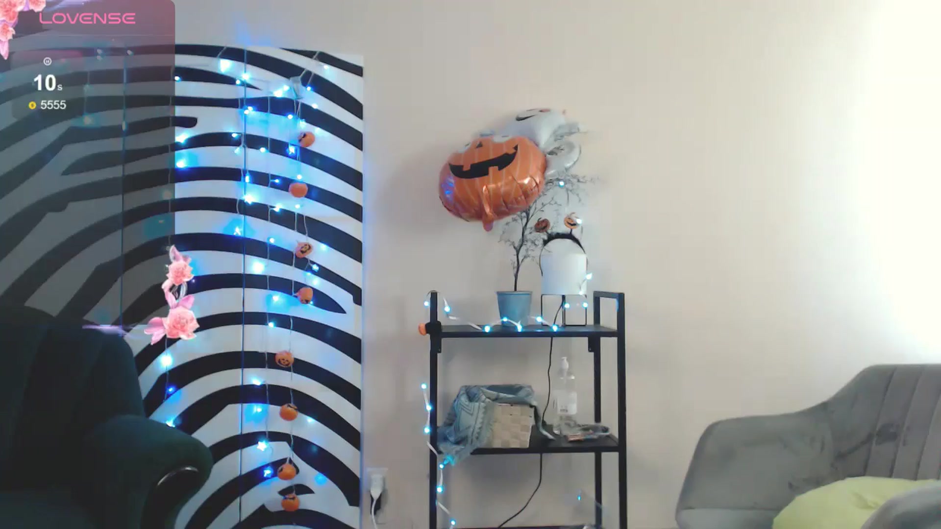 Gallery image thumbnail from MiracleMiss's myfreecams stream on, 11/04/2024, 12:07 image 14 of 20