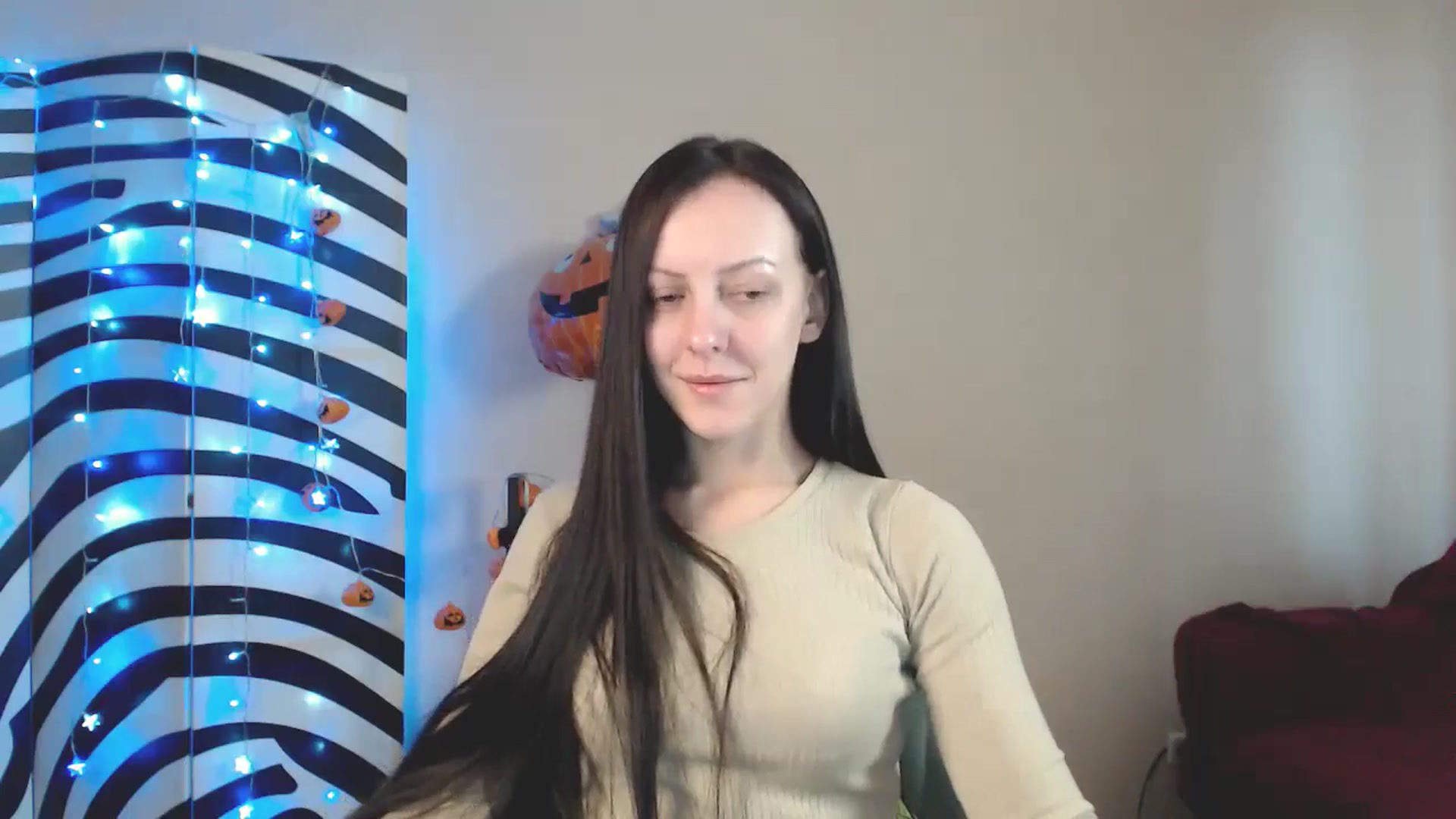 Gallery image thumbnail from MiracleMiss's myfreecams stream on, 11/11/2024, 11:39 image 11 of 20