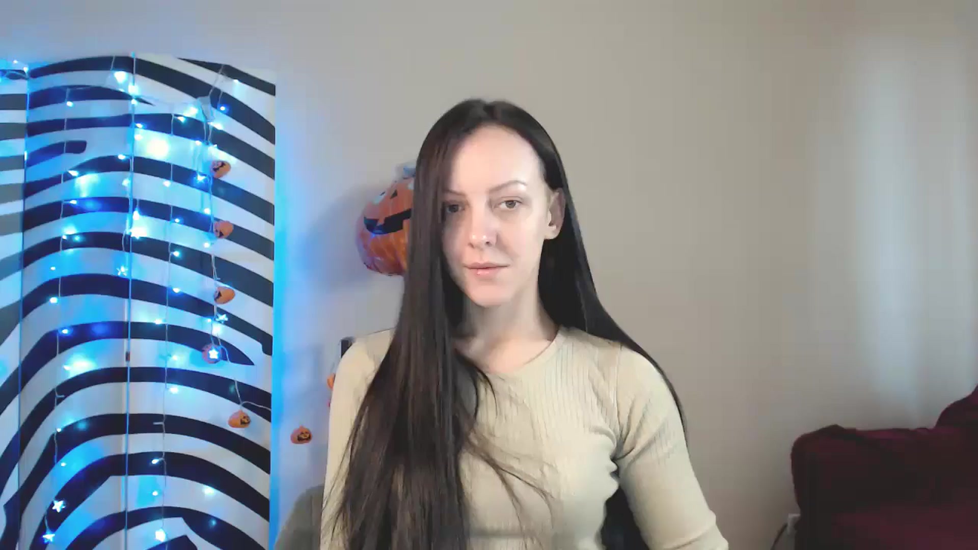 Gallery image thumbnail from MiracleMiss's myfreecams stream on, 11/11/2024, 11:39 image 1 of 20