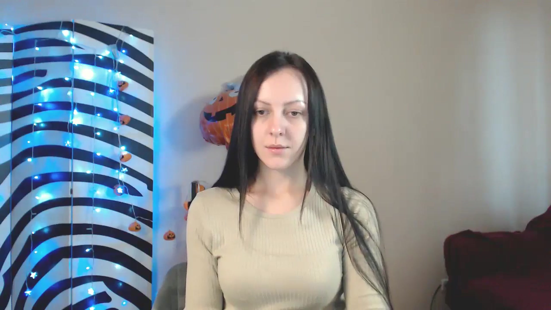 Gallery image thumbnail from MiracleMiss's myfreecams stream on, 11/11/2024, 11:39 image 19 of 20