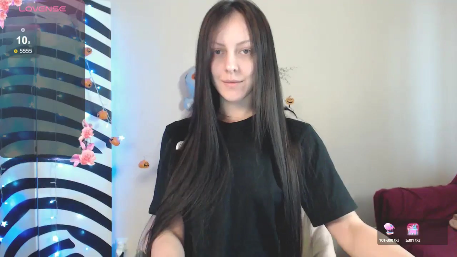 Gallery image thumbnail from MiracleMiss's myfreecams stream on, 11/13/2024, 11:59 image 10 of 20