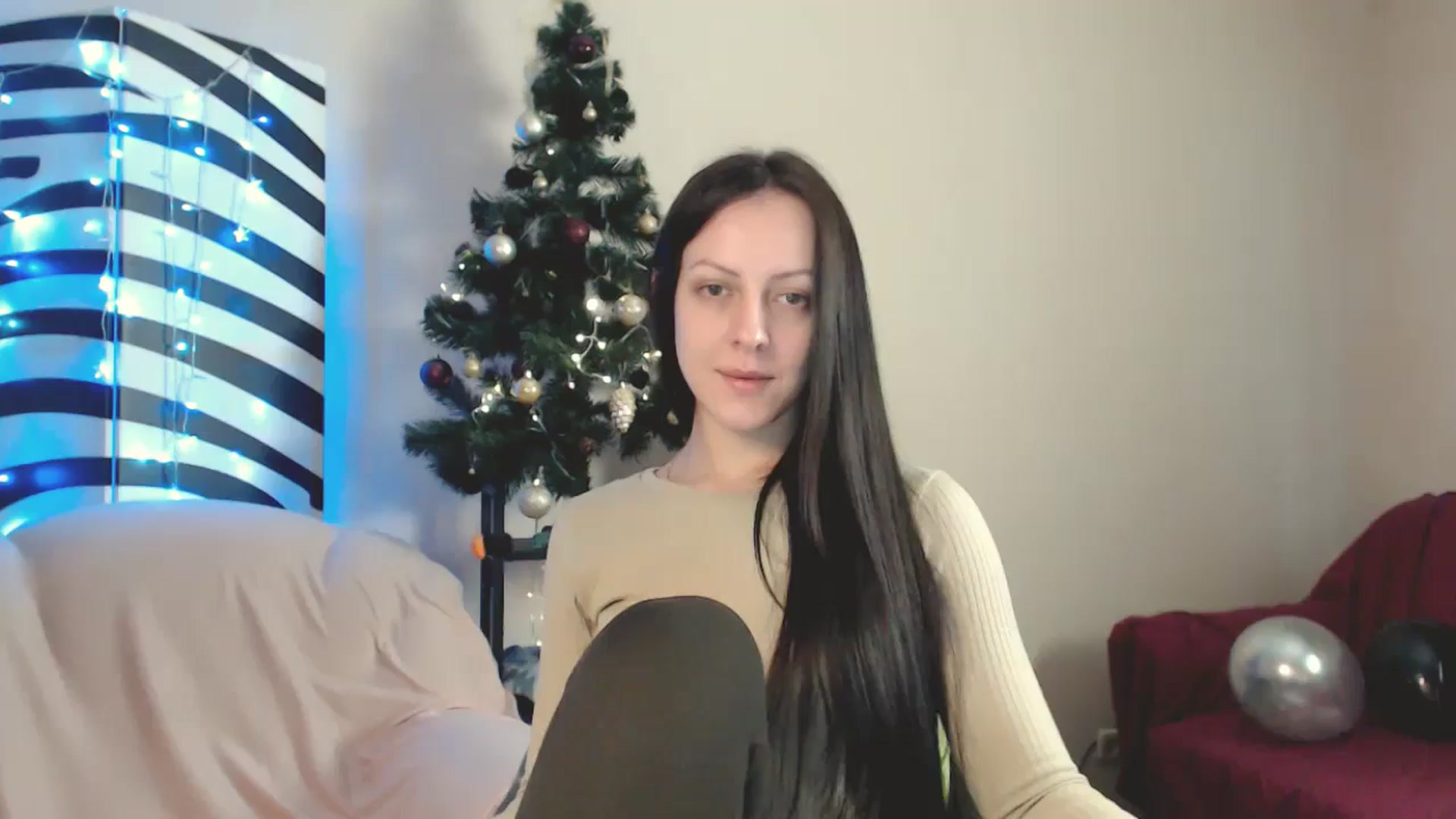 Gallery image thumbnail from MiracleMiss's myfreecams stream on, 11/21/2024, 13:04 image 18 of 20