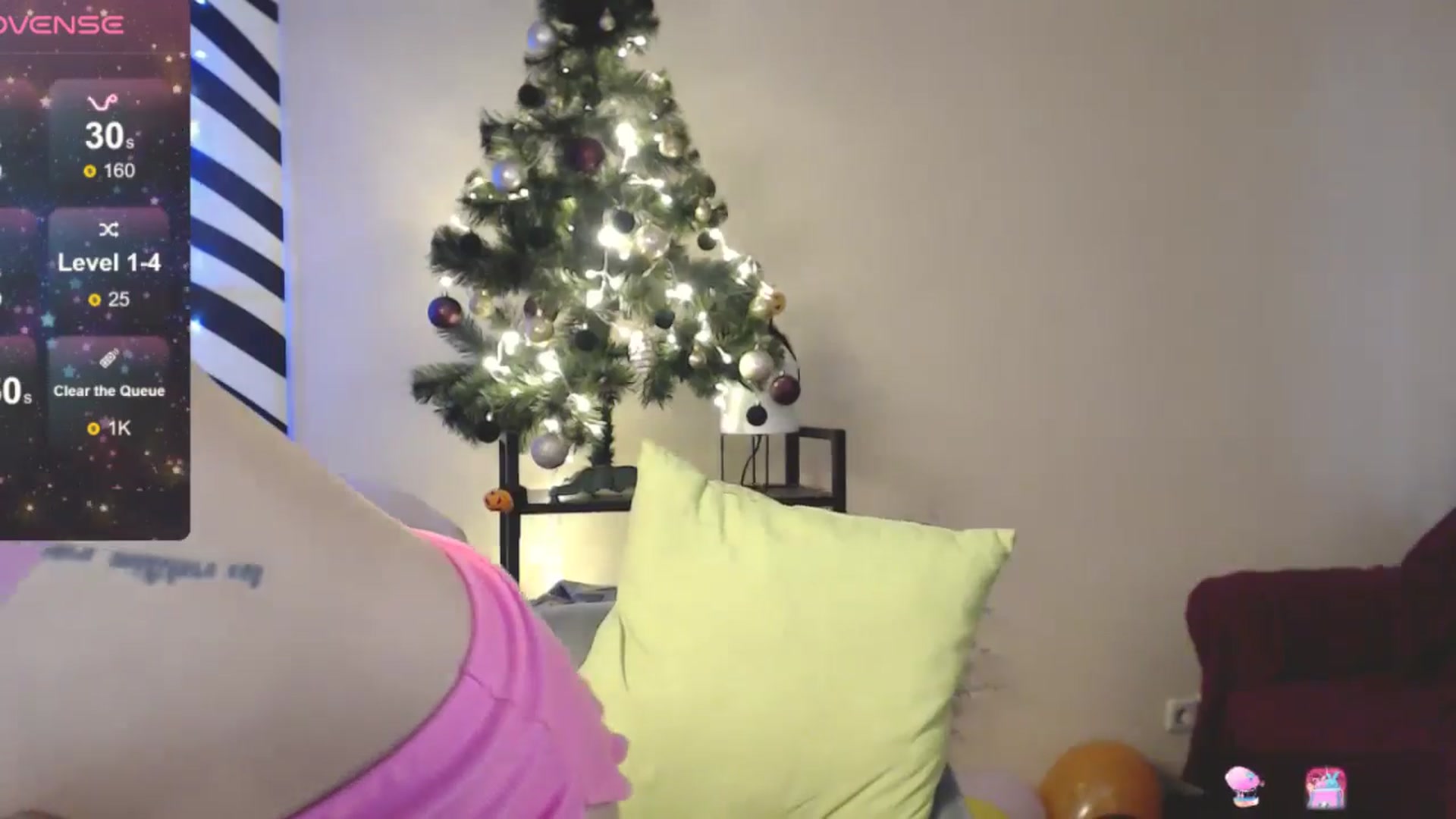 Gallery image thumbnail from MiracleMiss's myfreecams stream on, 12/11/2024, 12:55 image 19 of 20