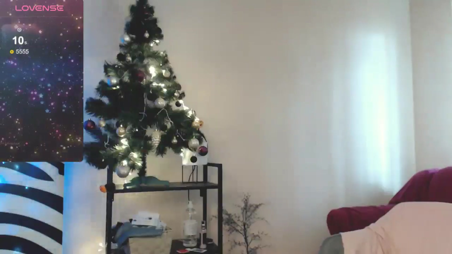 Gallery image thumbnail from MiracleMiss's myfreecams stream on, 12/18/2024, 11:53 image 8 of 20