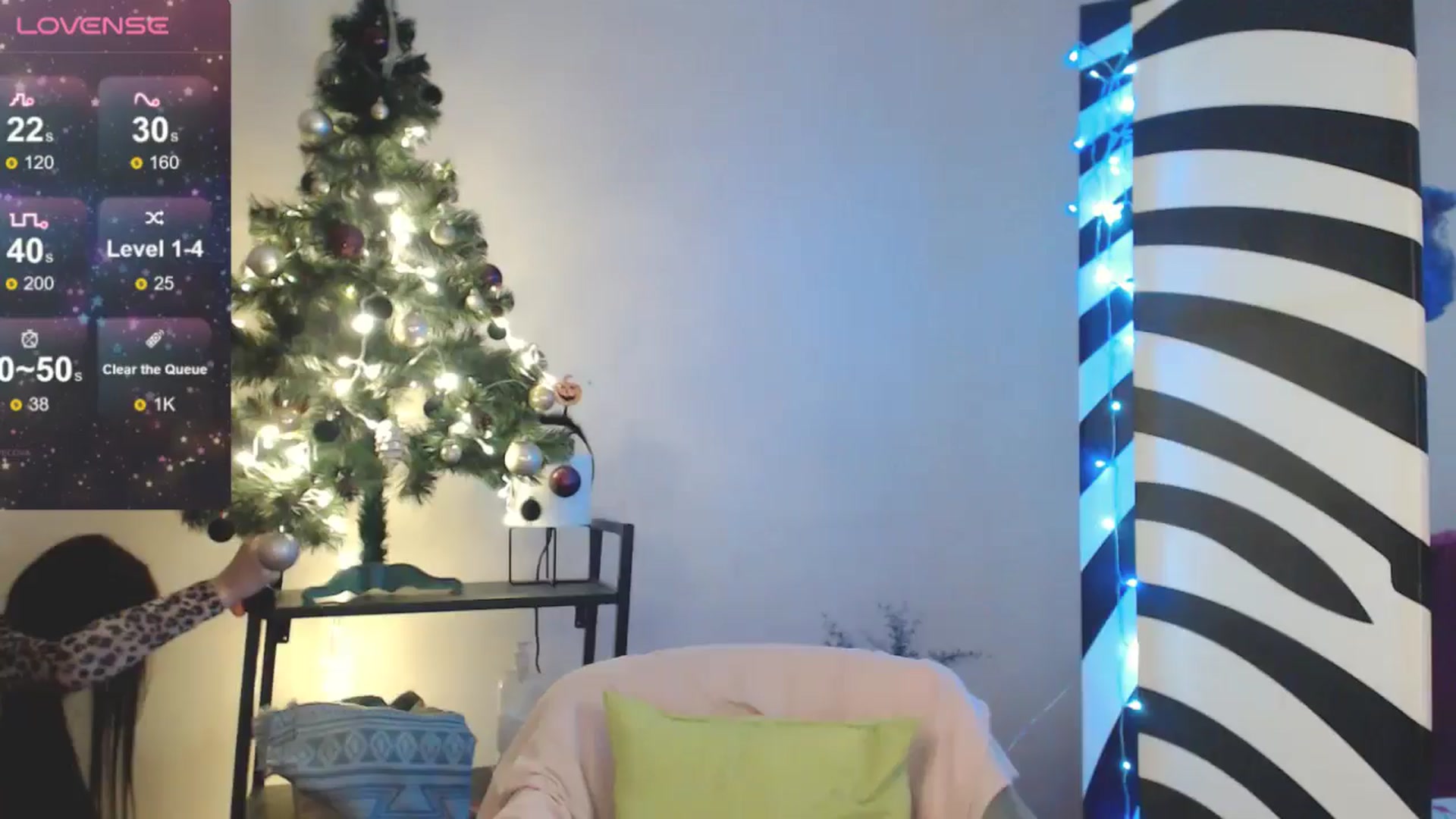 Gallery image thumbnail from MiracleMiss's myfreecams stream on, 12/19/2024, 13:35 image 2 of 20