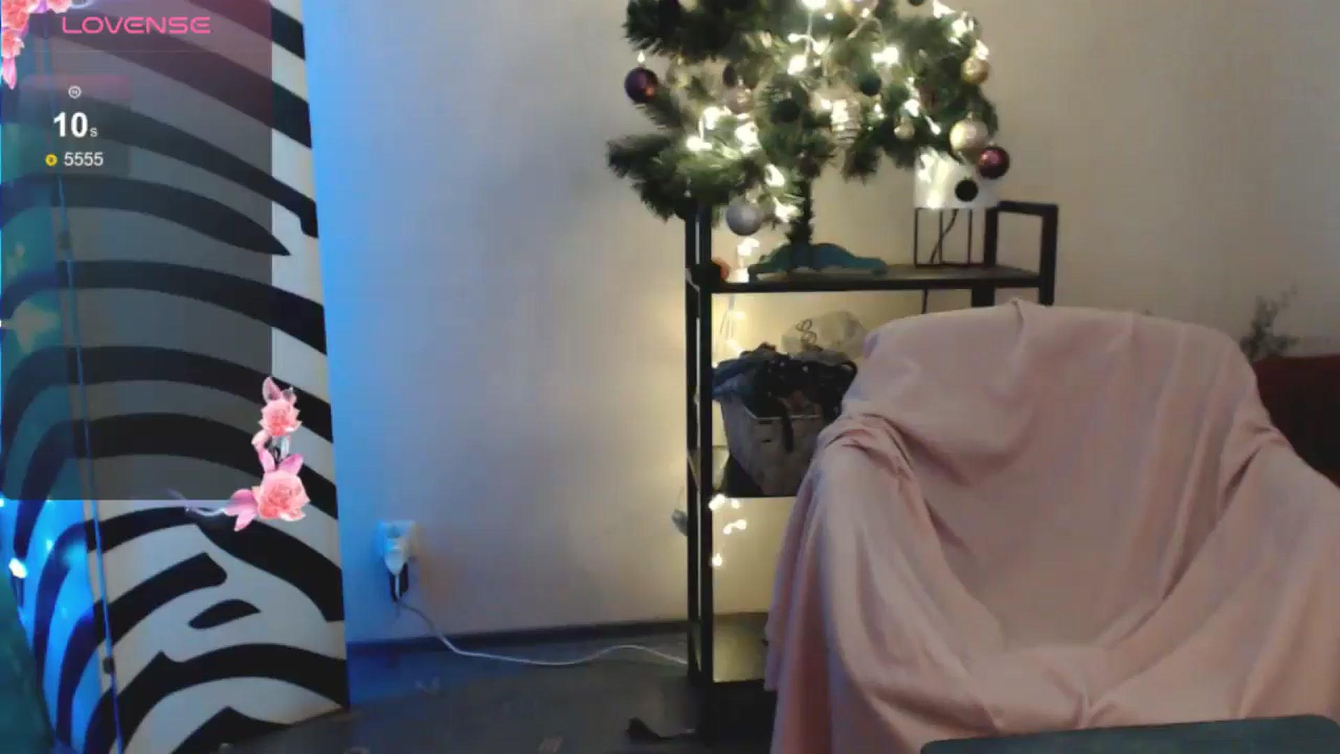 Gallery image thumbnail from MiracleMiss's myfreecams stream on, 01/21/2025, 13:16 image 19 of 20
