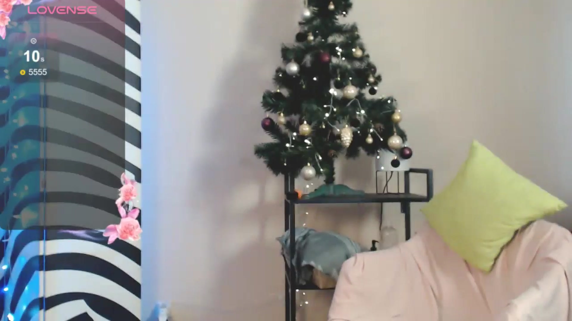 Gallery image thumbnail from MiracleMiss's myfreecams stream on, 01/22/2025, 13:30 image 19 of 20