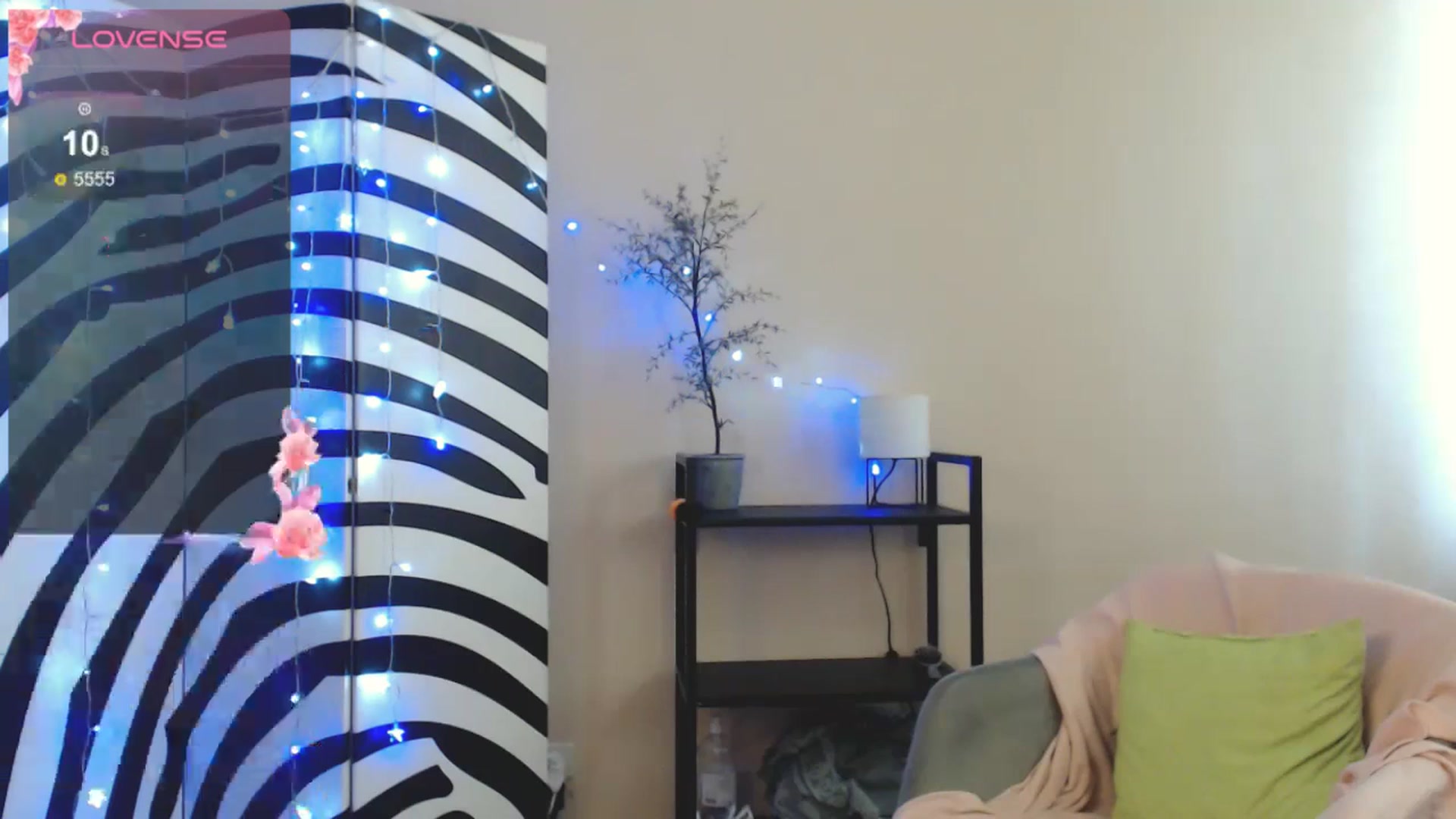 Gallery image thumbnail from MiracleMiss's myfreecams stream on, 02/19/2025, 11:51 image 5 of 20