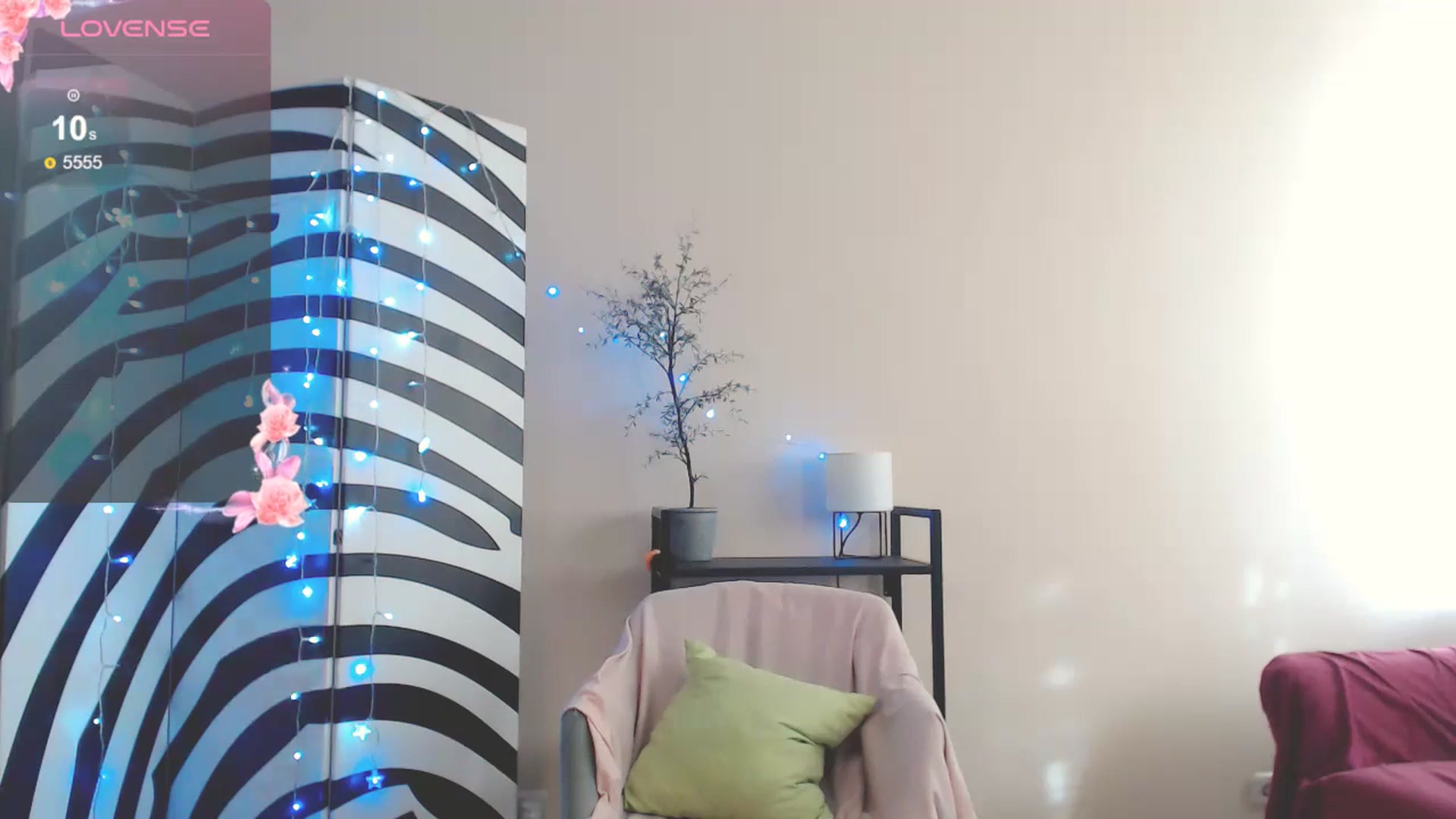 Gallery image thumbnail from MiracleMiss's myfreecams stream on, 03/21/2025, 13:47 image 9 of 20