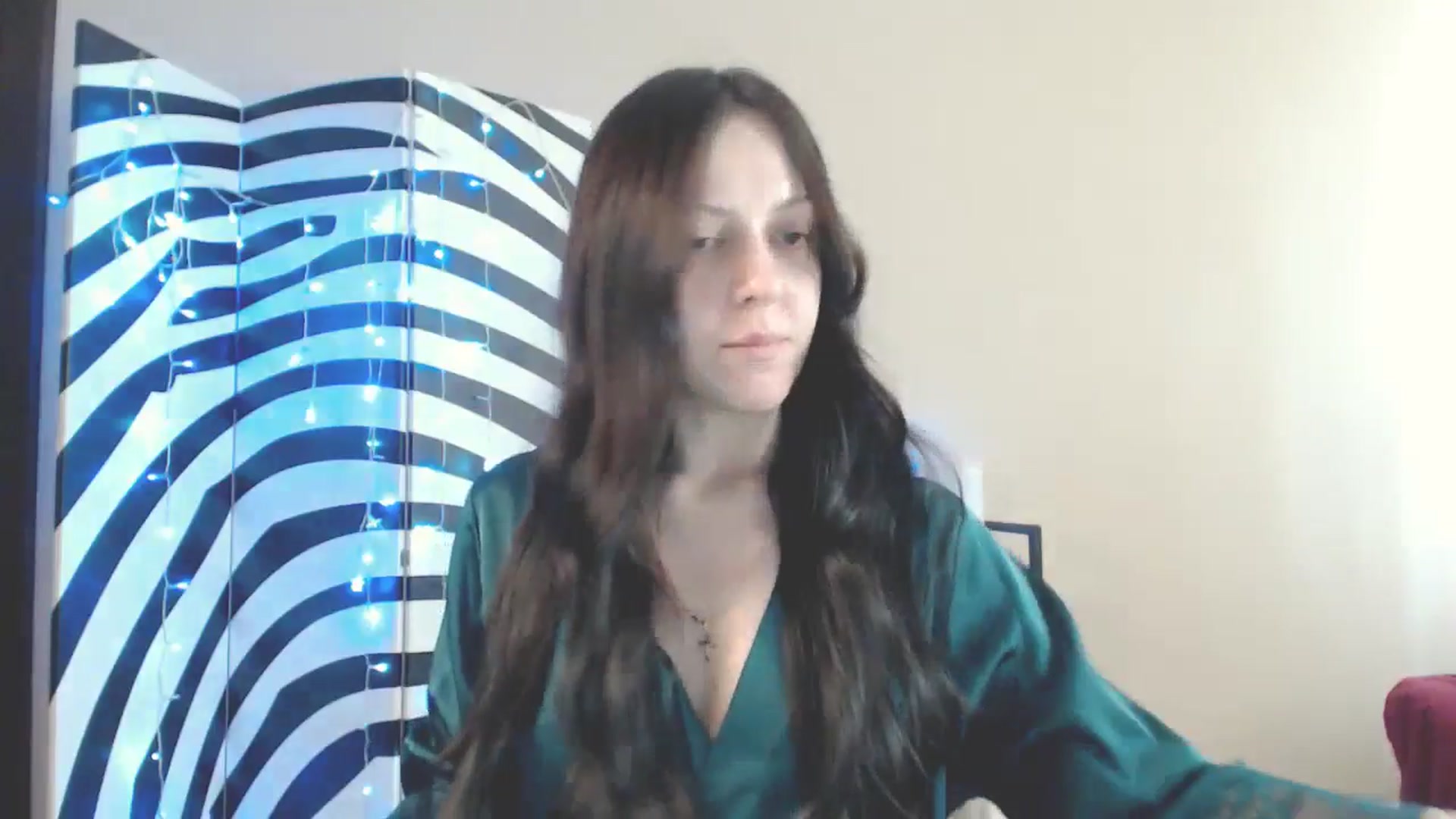 Gallery image thumbnail from MiracleMiss's myfreecams stream on, 03/25/2025, 12:23 image 15 of 20