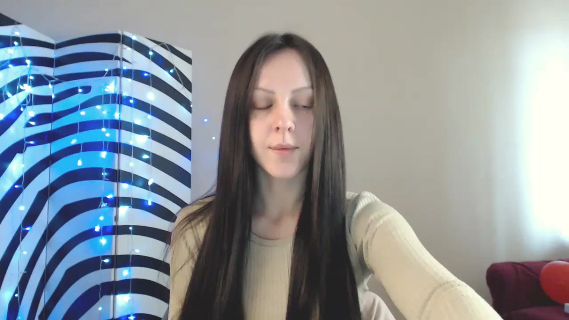 Gallery image thumbnail from MiracleMiss's myfreecams stream on, 04/01/2025, 10:46 image 15 of 20