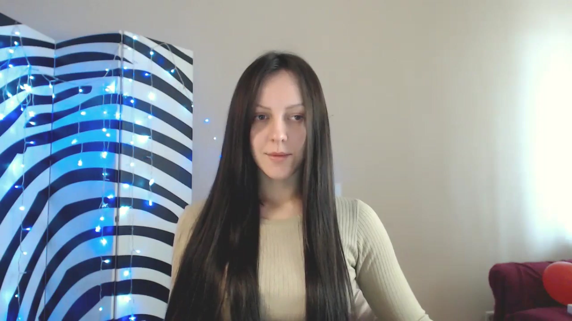 Gallery image thumbnail from MiracleMiss's myfreecams stream on, 04/01/2025, 10:46 image 19 of 20