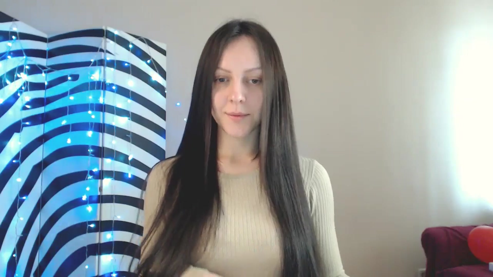 Gallery image thumbnail from MiracleMiss's myfreecams stream on, 04/01/2025, 10:46 image 14 of 20