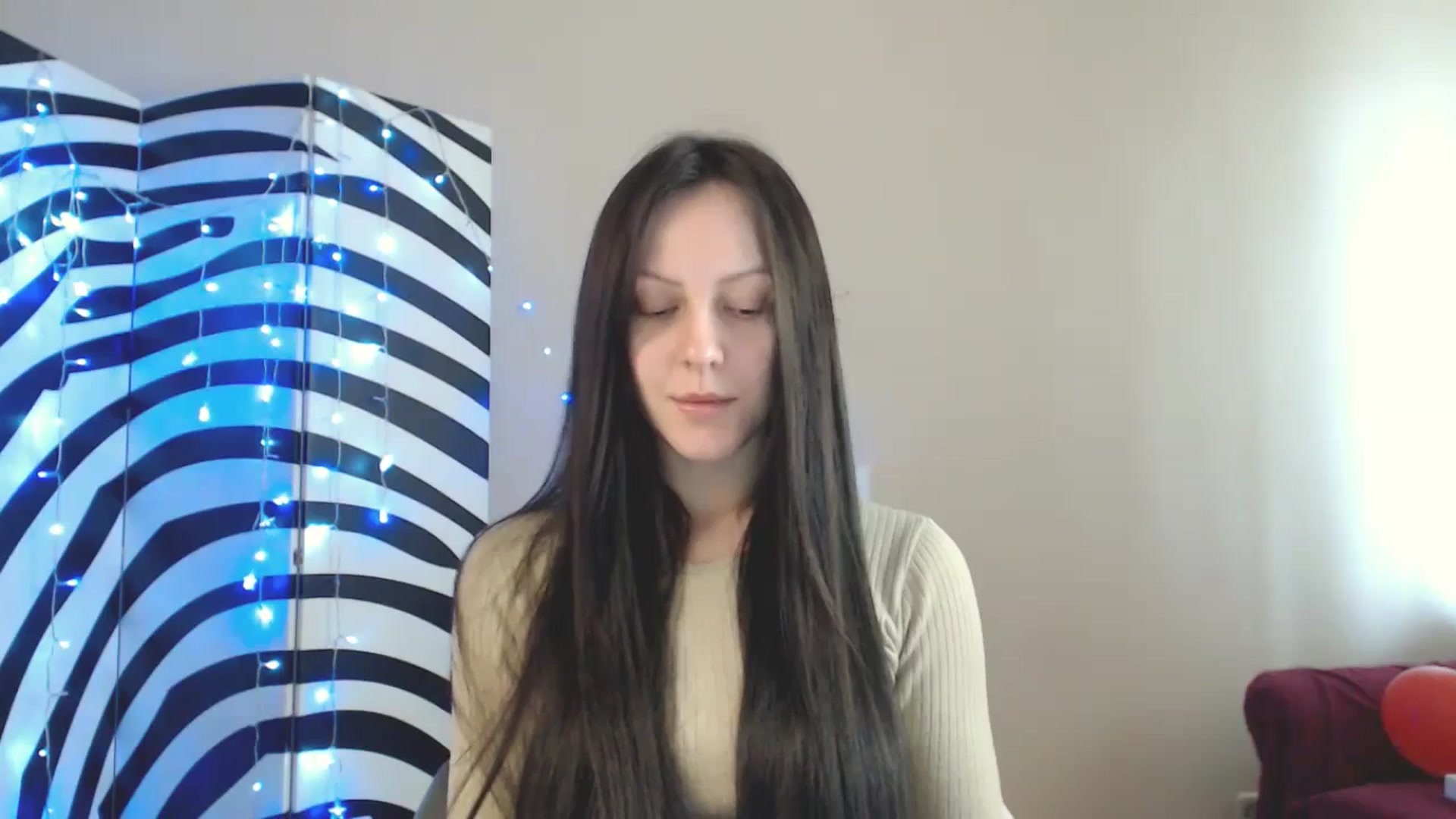 Gallery image thumbnail from MiracleMiss's myfreecams stream on, 04/01/2025, 10:46 image 16 of 20