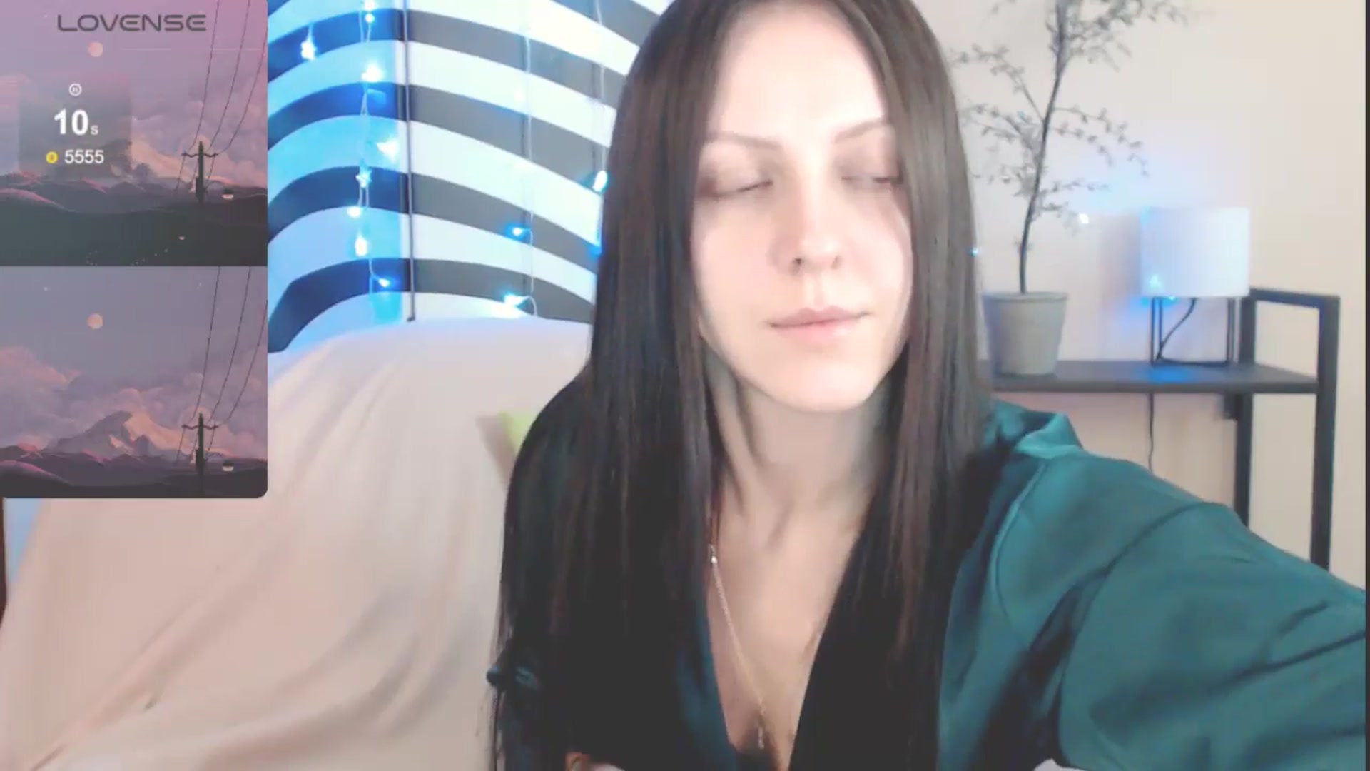 Gallery image thumbnail from MiracleMiss's myfreecams stream on, 04/17/2025, 12:25 image 16 of 20