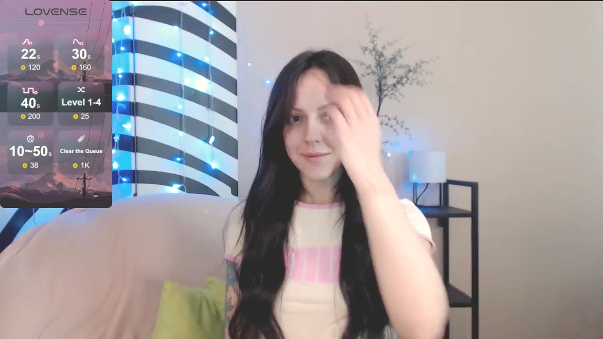 Gallery image thumbnail from MiracleMiss's myfreecams stream on, 04/18/2025, 10:35 image 7 of 20