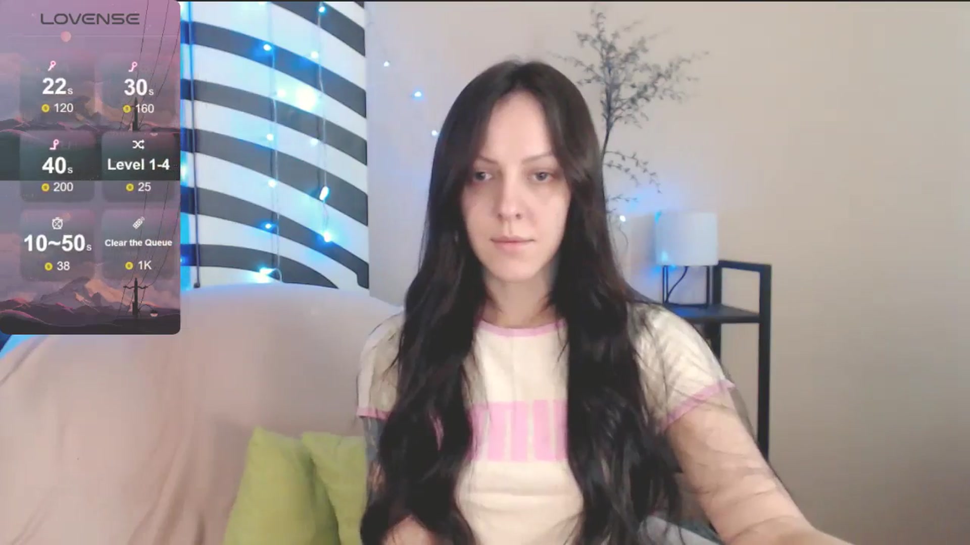 Gallery image thumbnail from MiracleMiss's myfreecams stream on, 04/18/2025, 10:35 image 10 of 20