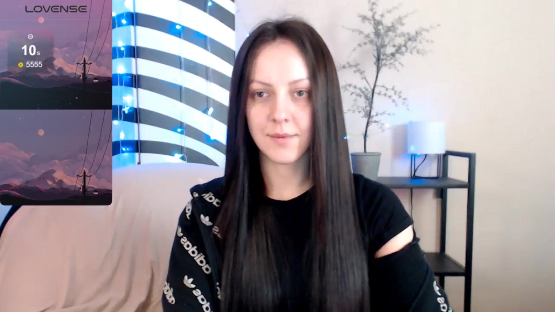Gallery image thumbnail from MiracleMiss's myfreecams stream on, 04/19/2025, 10:54 image 16 of 20
