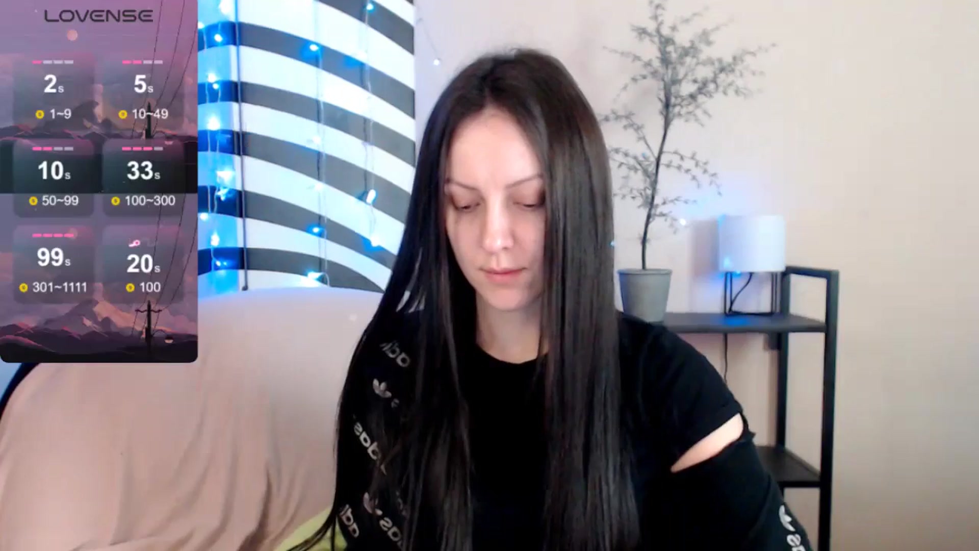 Gallery image thumbnail from MiracleMiss's myfreecams stream on, 04/19/2025, 10:54 image 14 of 20