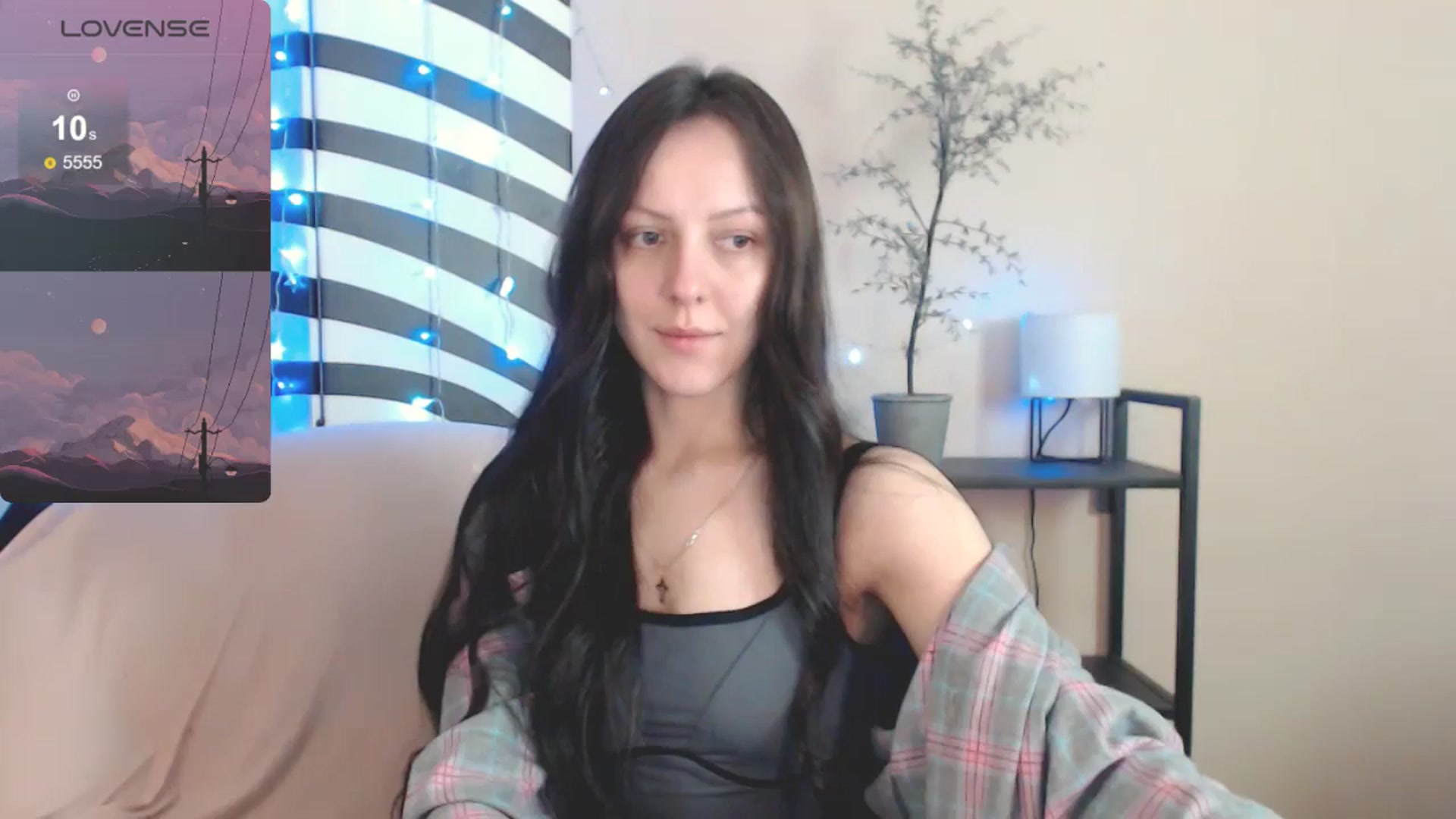 Gallery image thumbnail from MiracleMiss's myfreecams stream on, 04/21/2025, 10:19 image 9 of 20