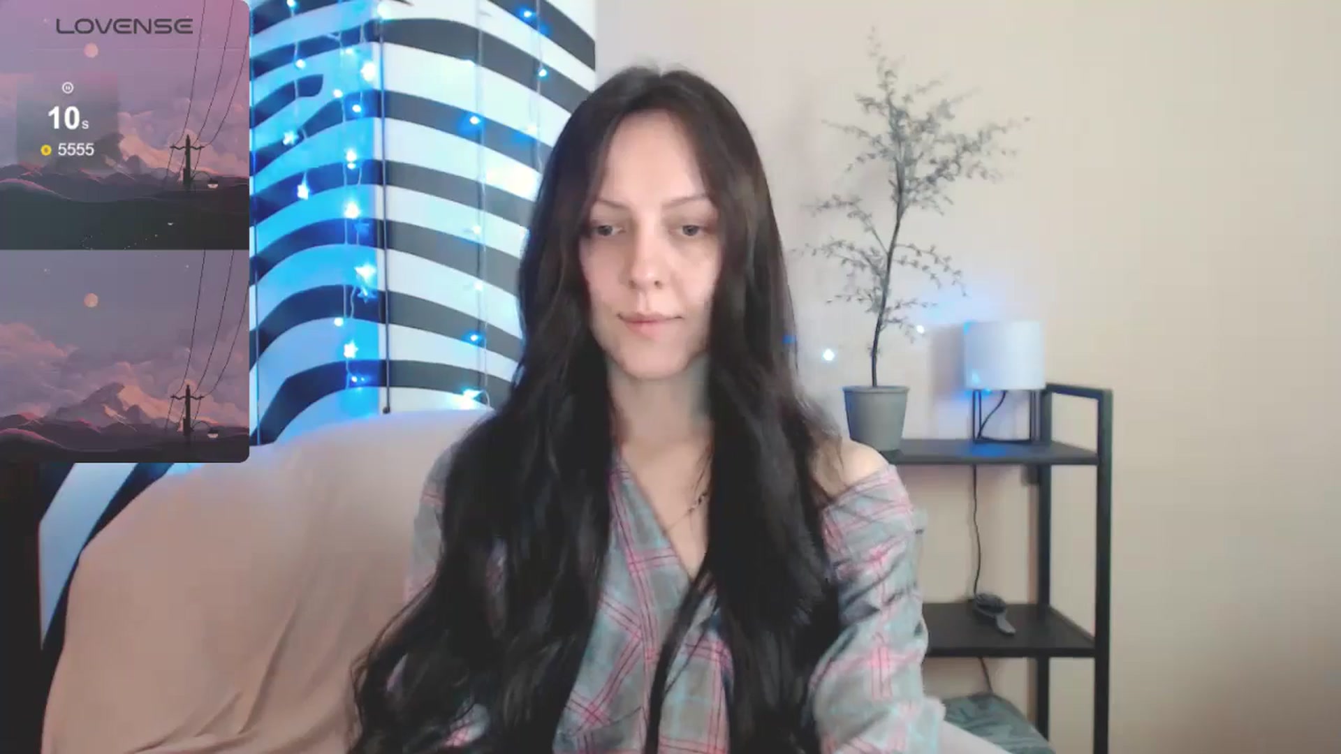 Gallery image thumbnail from MiracleMiss's myfreecams stream on, 04/21/2025, 10:35 image 4 of 20
