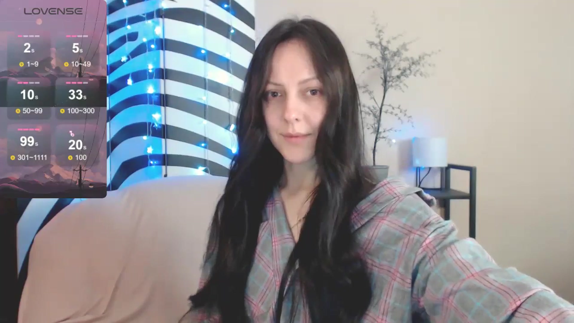Gallery image thumbnail from MiracleMiss's myfreecams stream on, 04/21/2025, 10:35 image 3 of 20