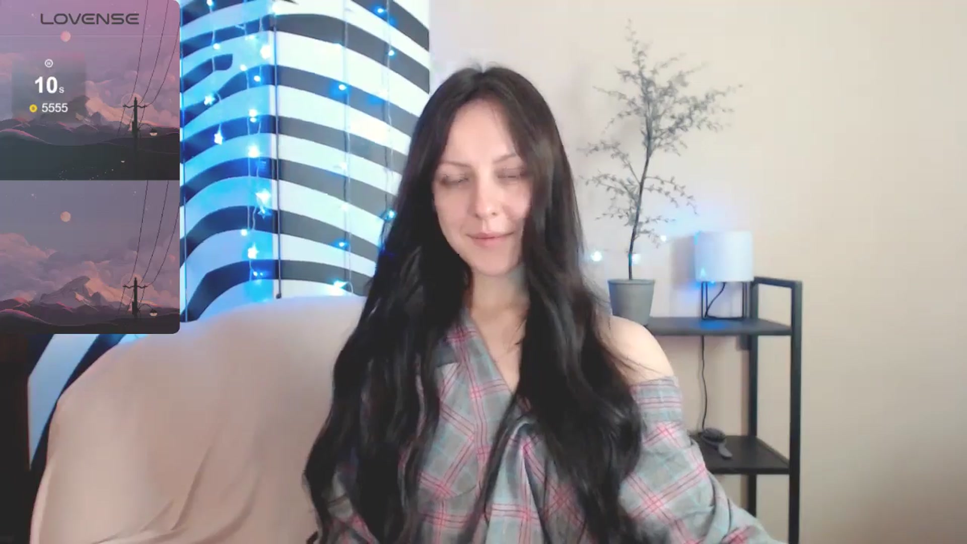 Gallery image thumbnail from MiracleMiss's myfreecams stream on, 04/21/2025, 10:35 image 8 of 20